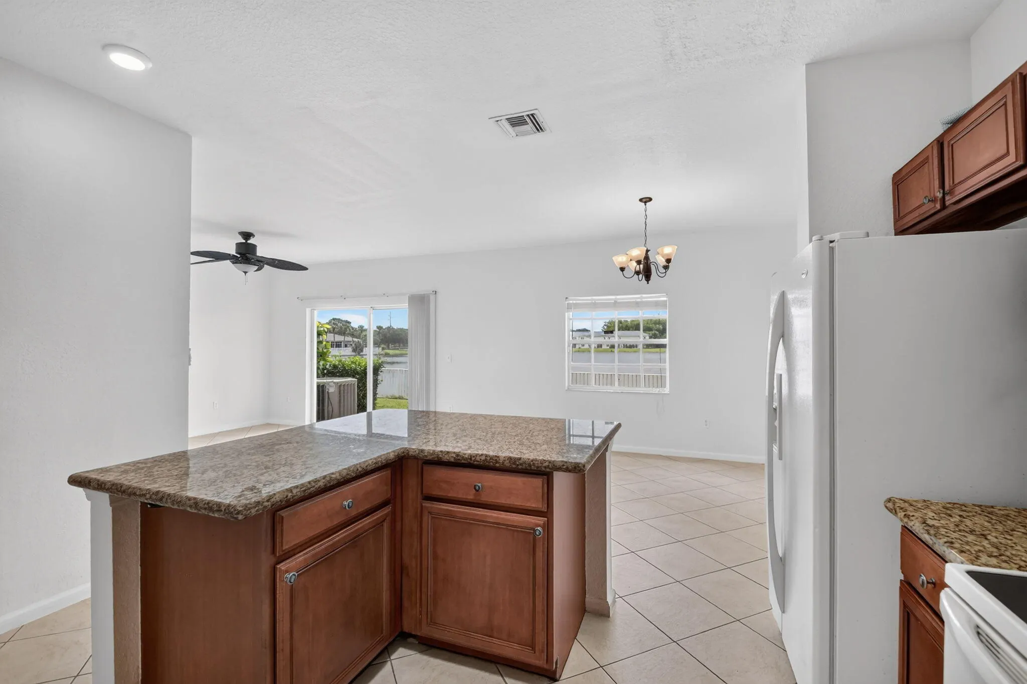 4102 Emerald Vista #4102