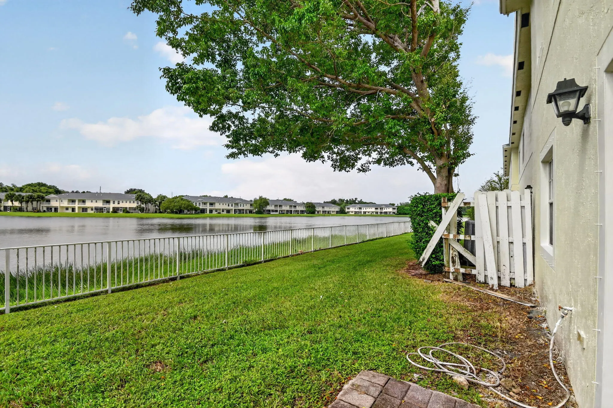 4102 Emerald Vista #4102