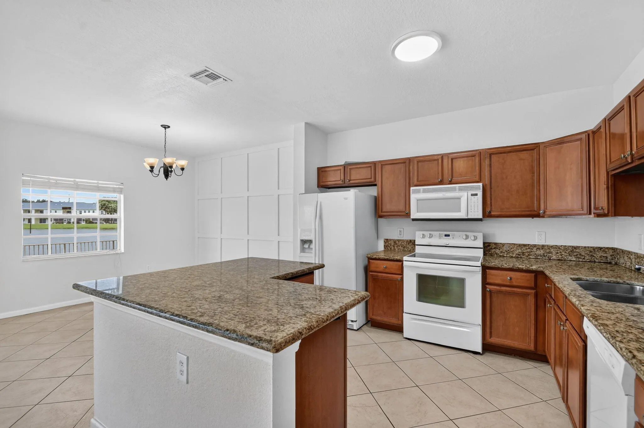 4102 Emerald Vista #4102