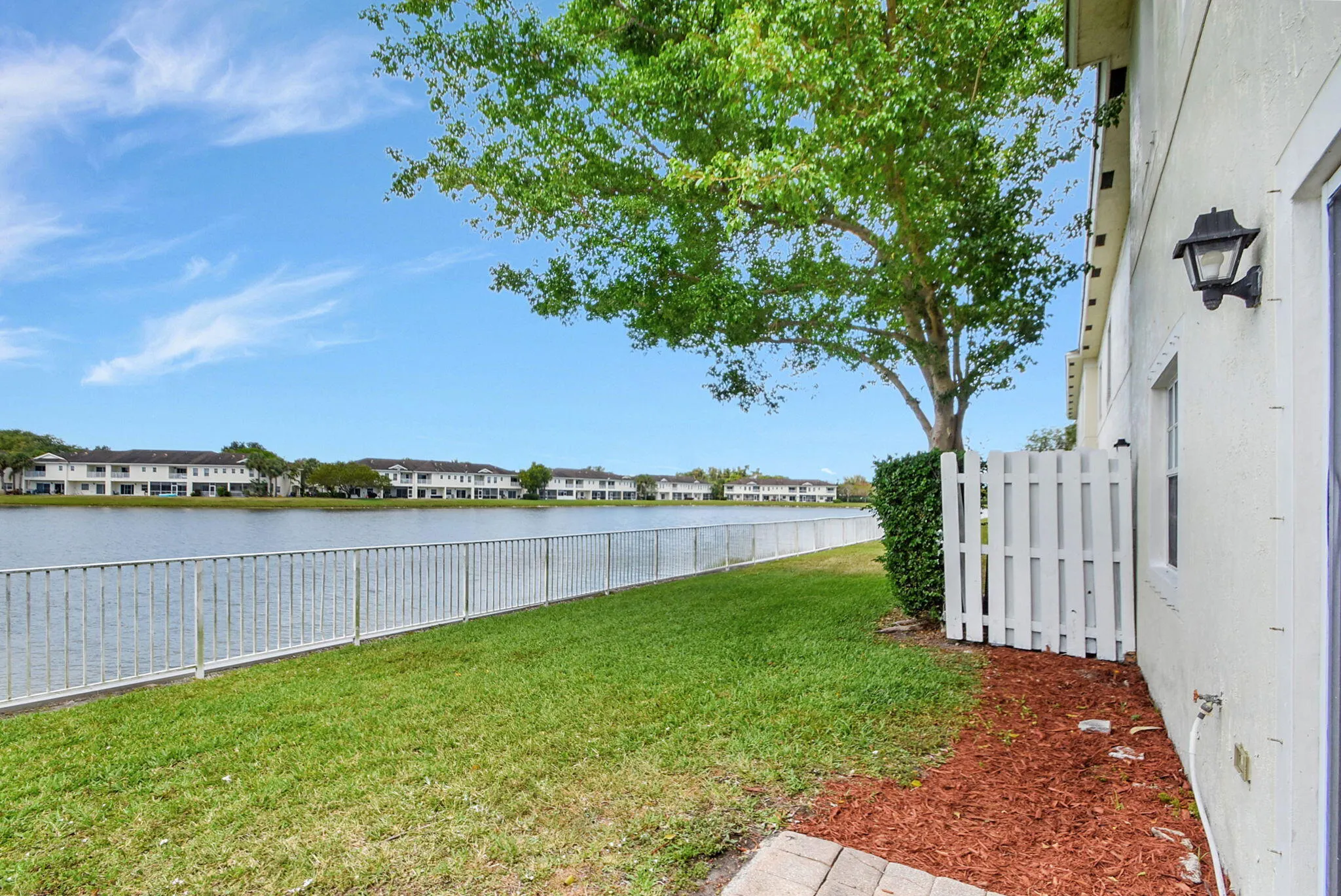 4102 Emerald Vista #4102