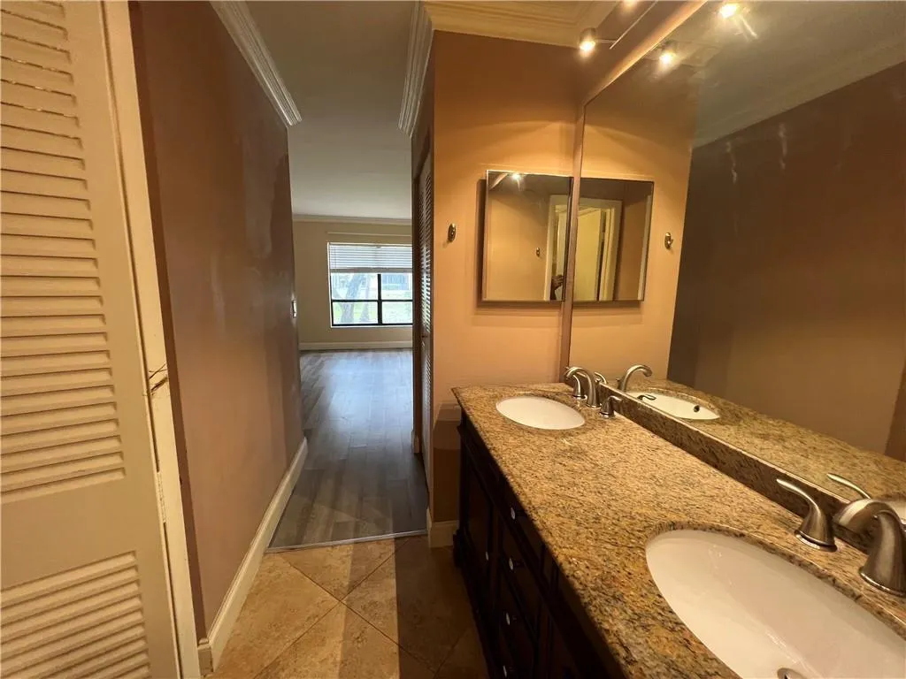 2339 SW 15TH Street #23