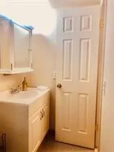 122 FARNHAM F #122
