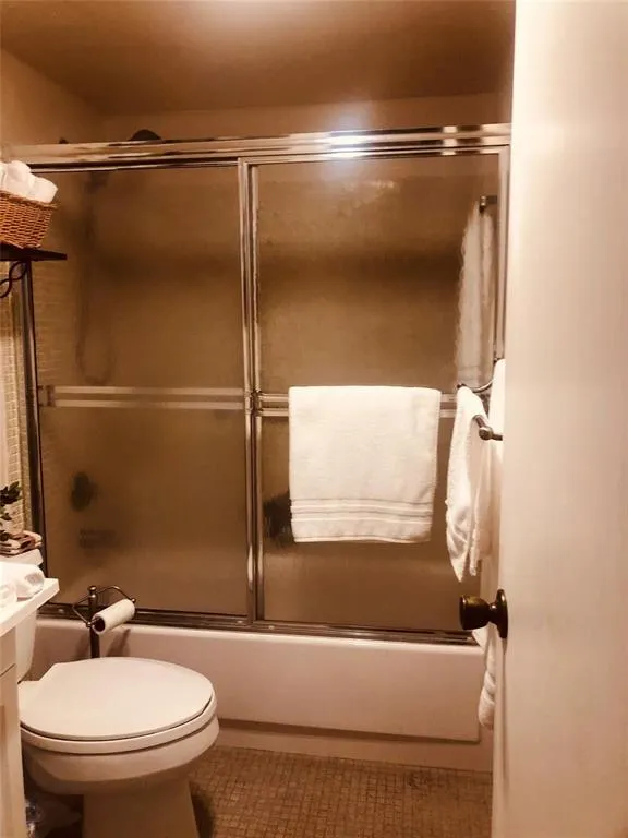 122 FARNHAM F #122