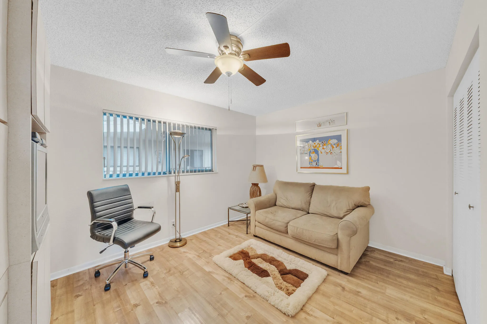 5280 LAS VERDES Circle #320
