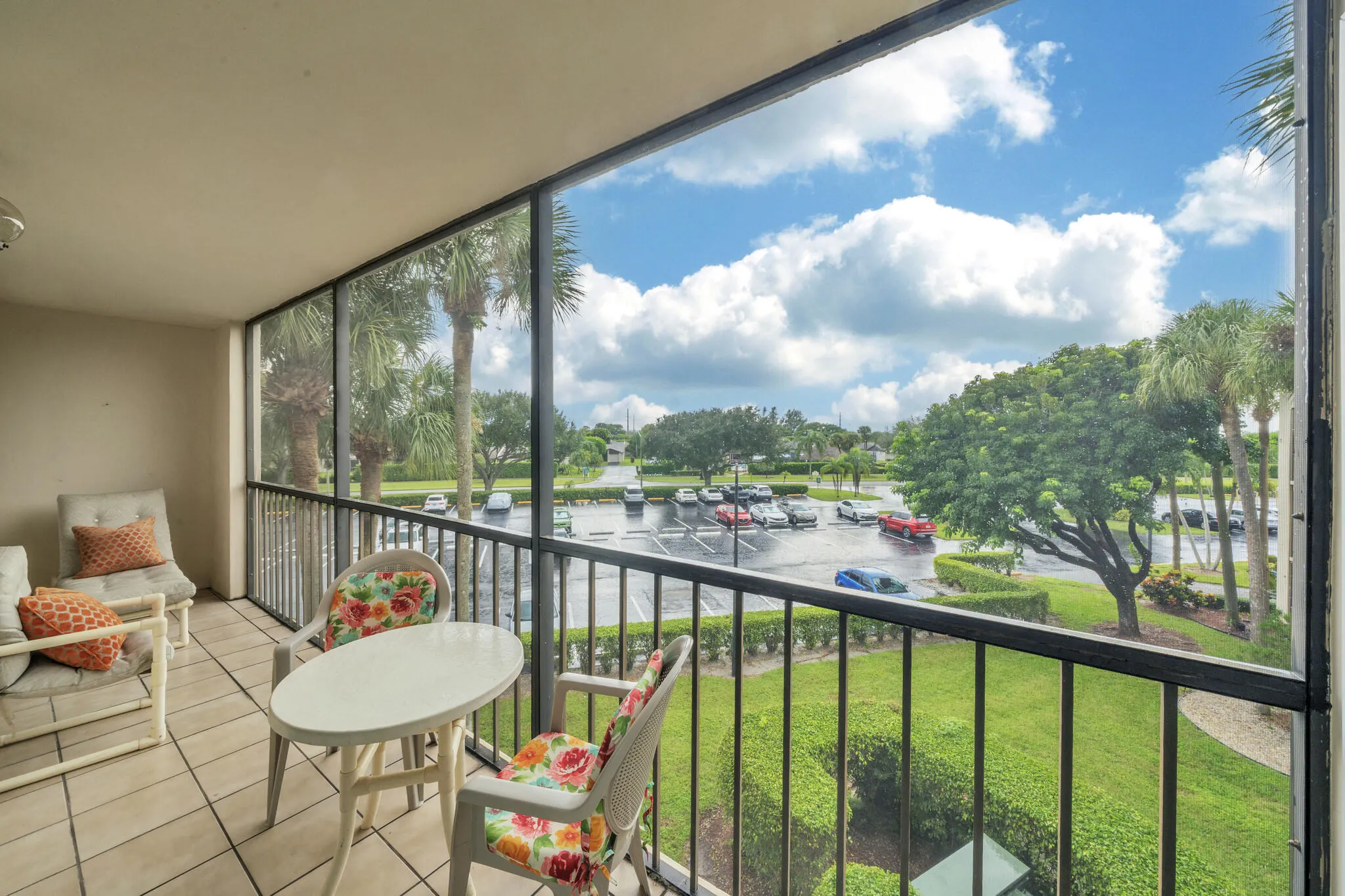 5280 LAS VERDES Circle #320
