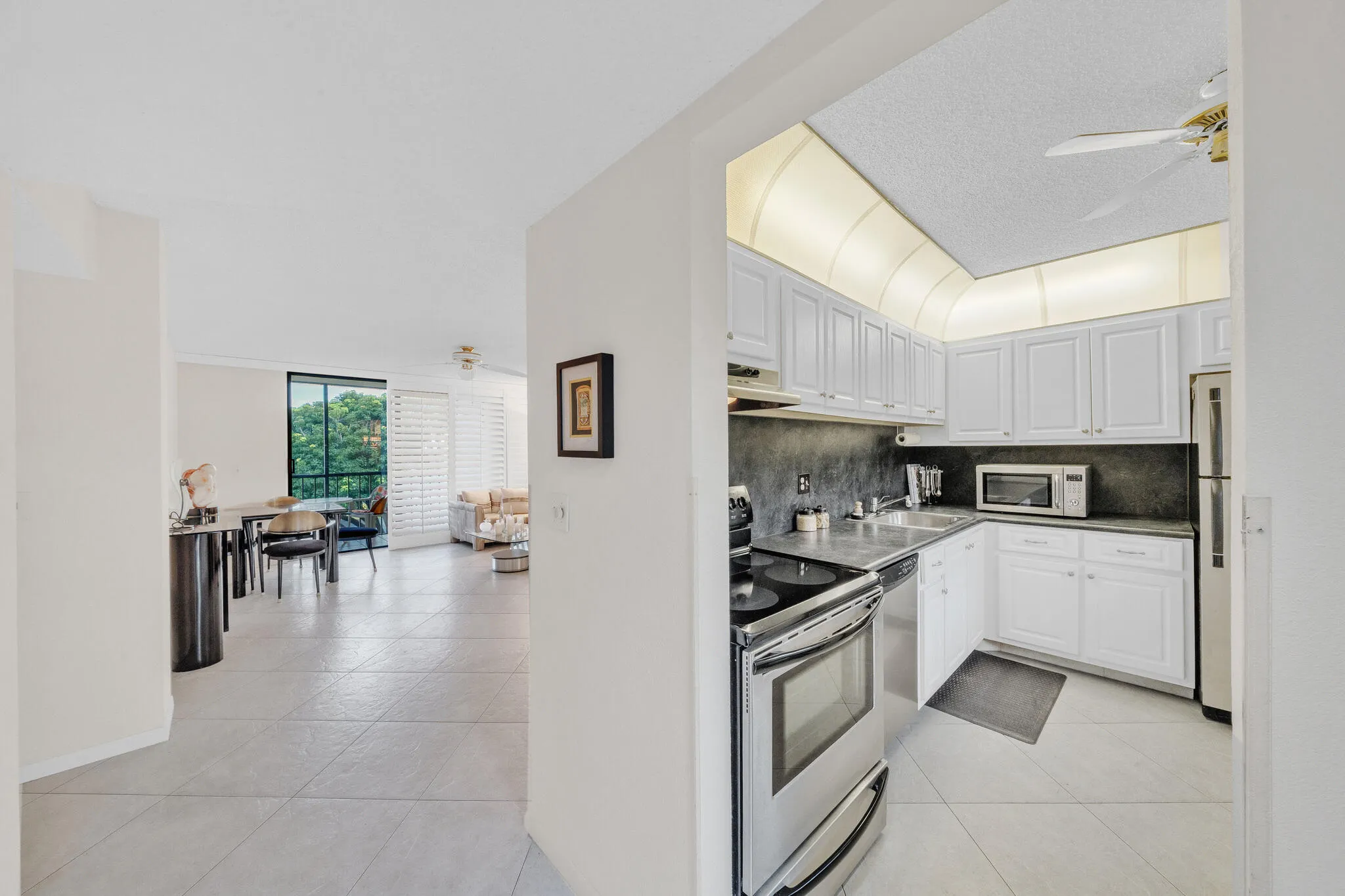 5280 LAS VERDES Circle #320