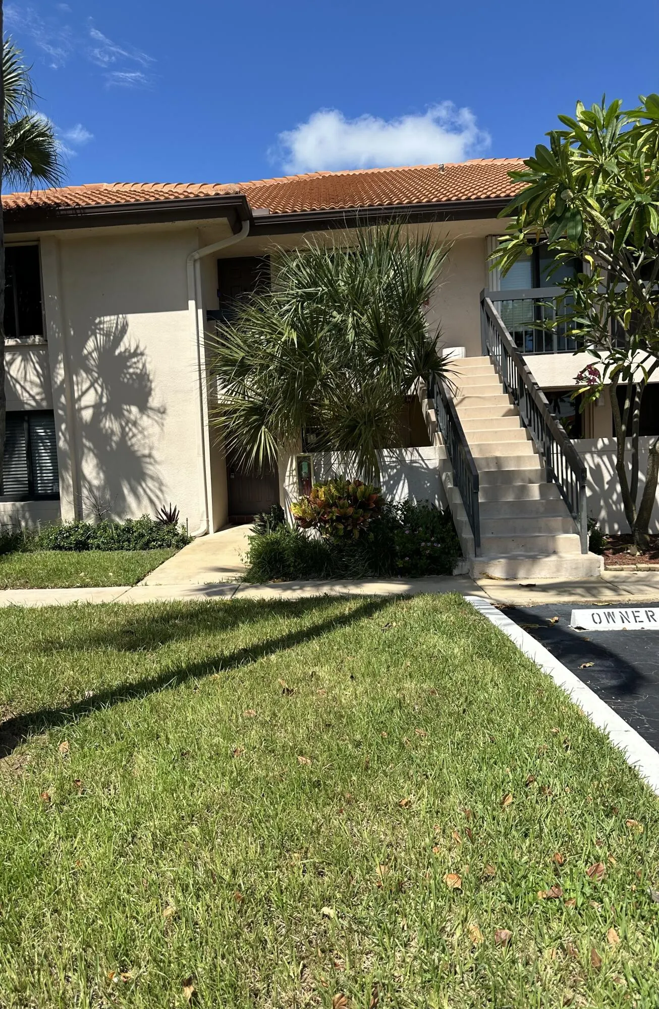 351 Club Circle #108
