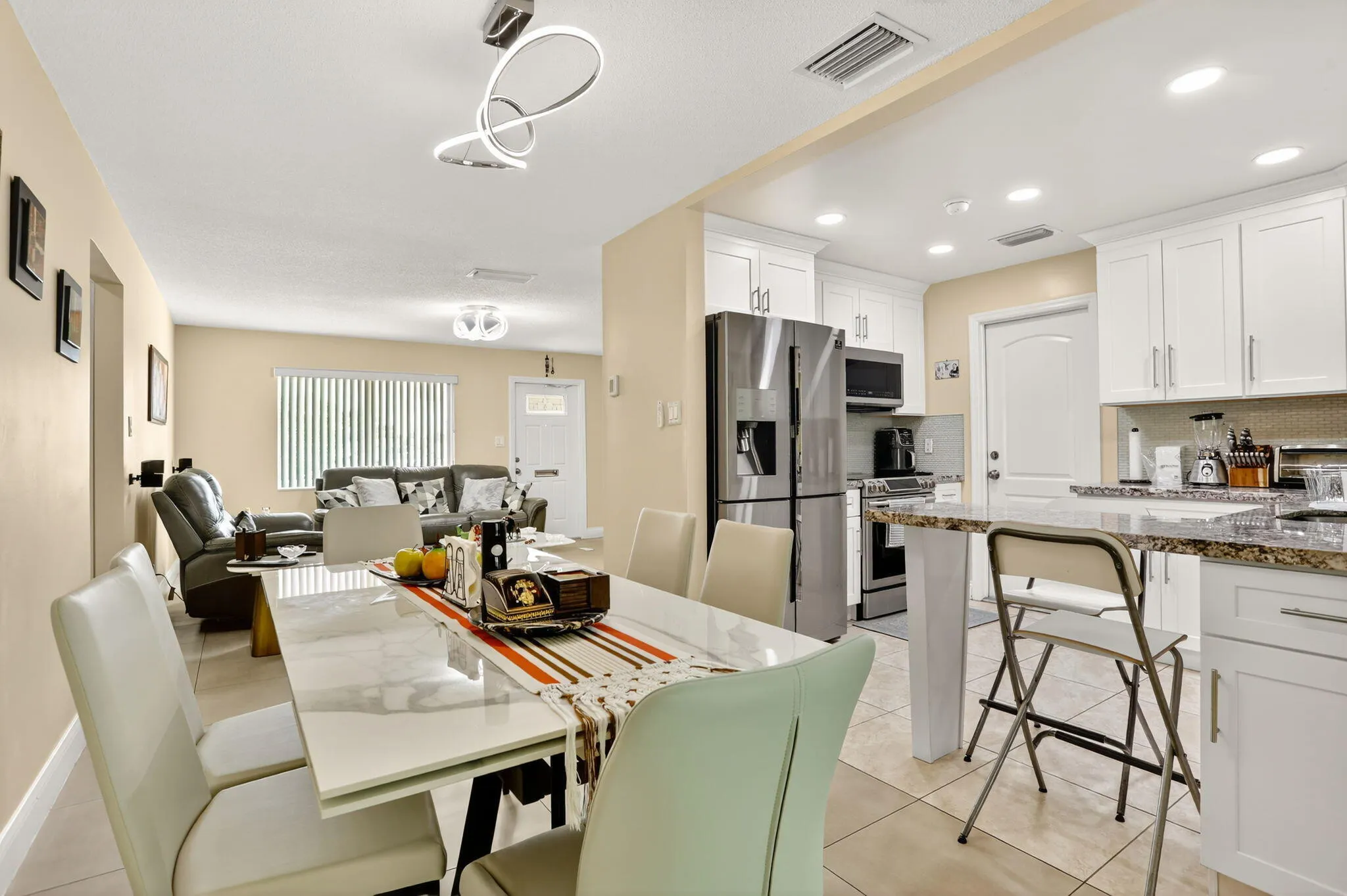 6945 NW 14th Street