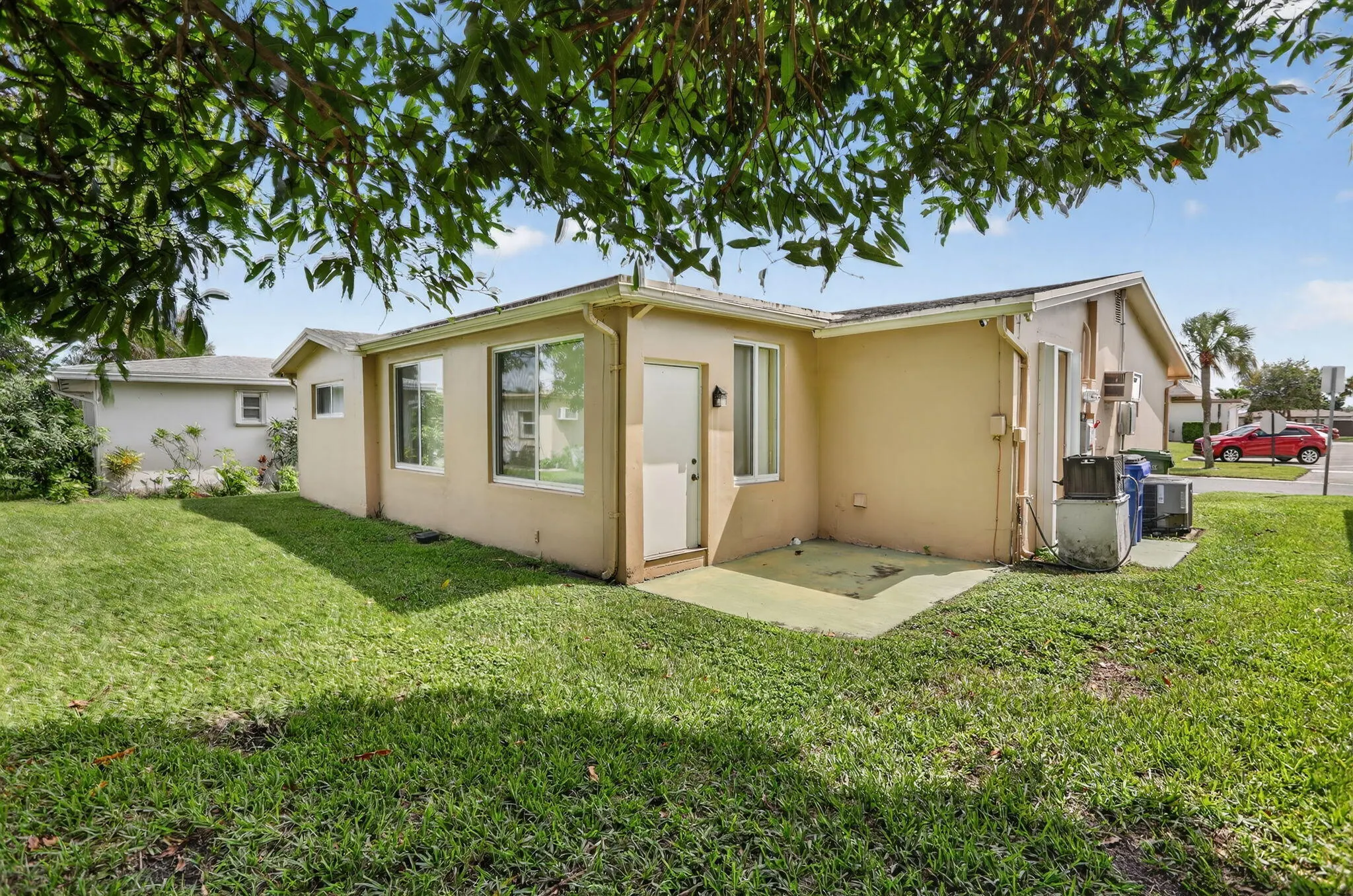 6945 NW 14th Street