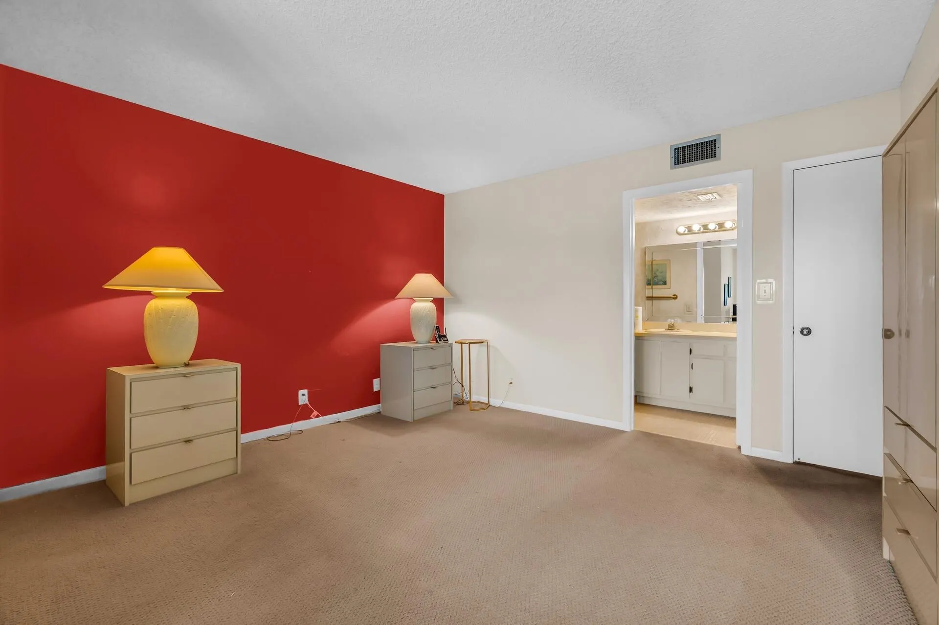 14307 BEDFORD Drive #306