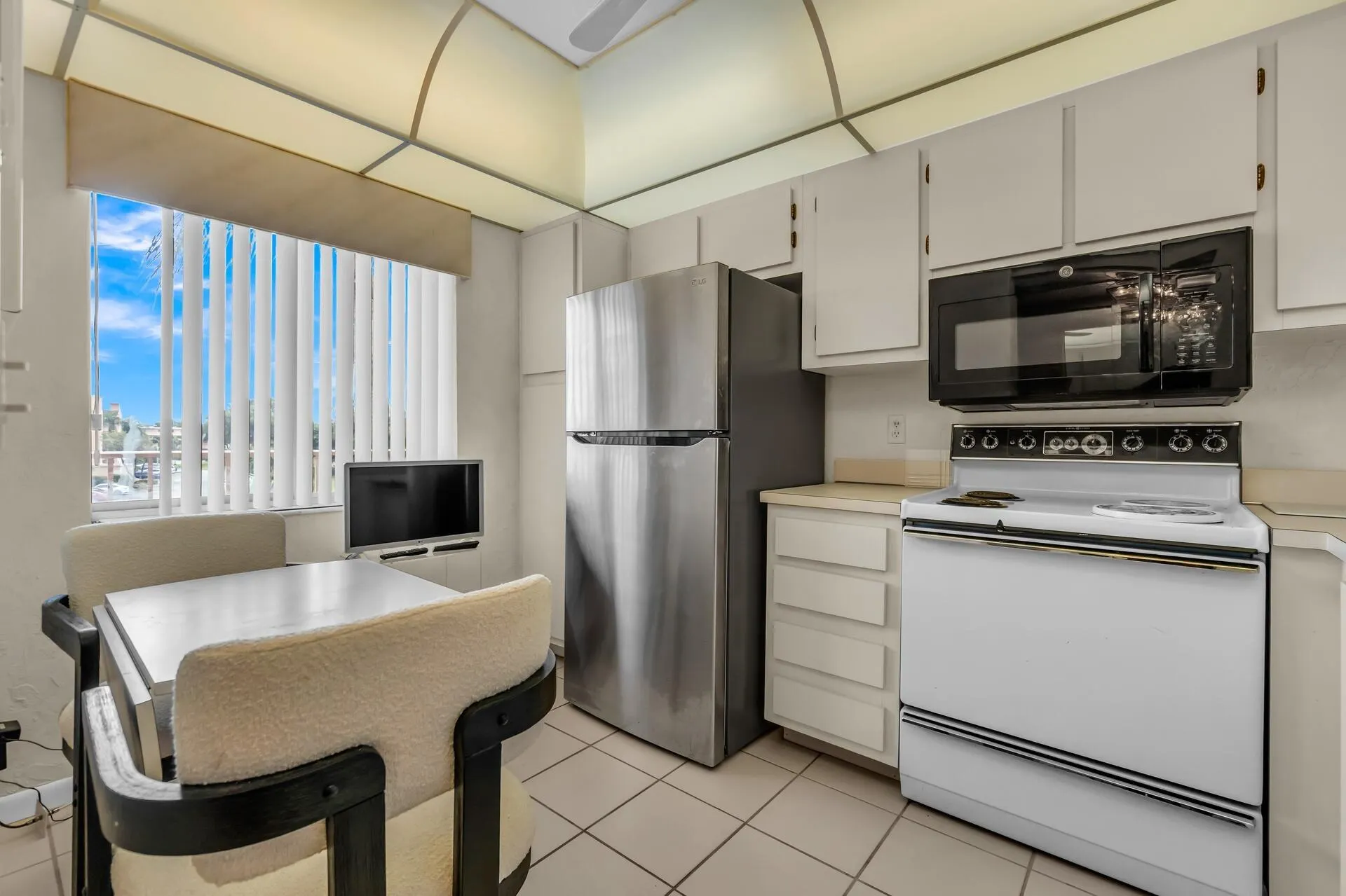 14307 BEDFORD Drive #306