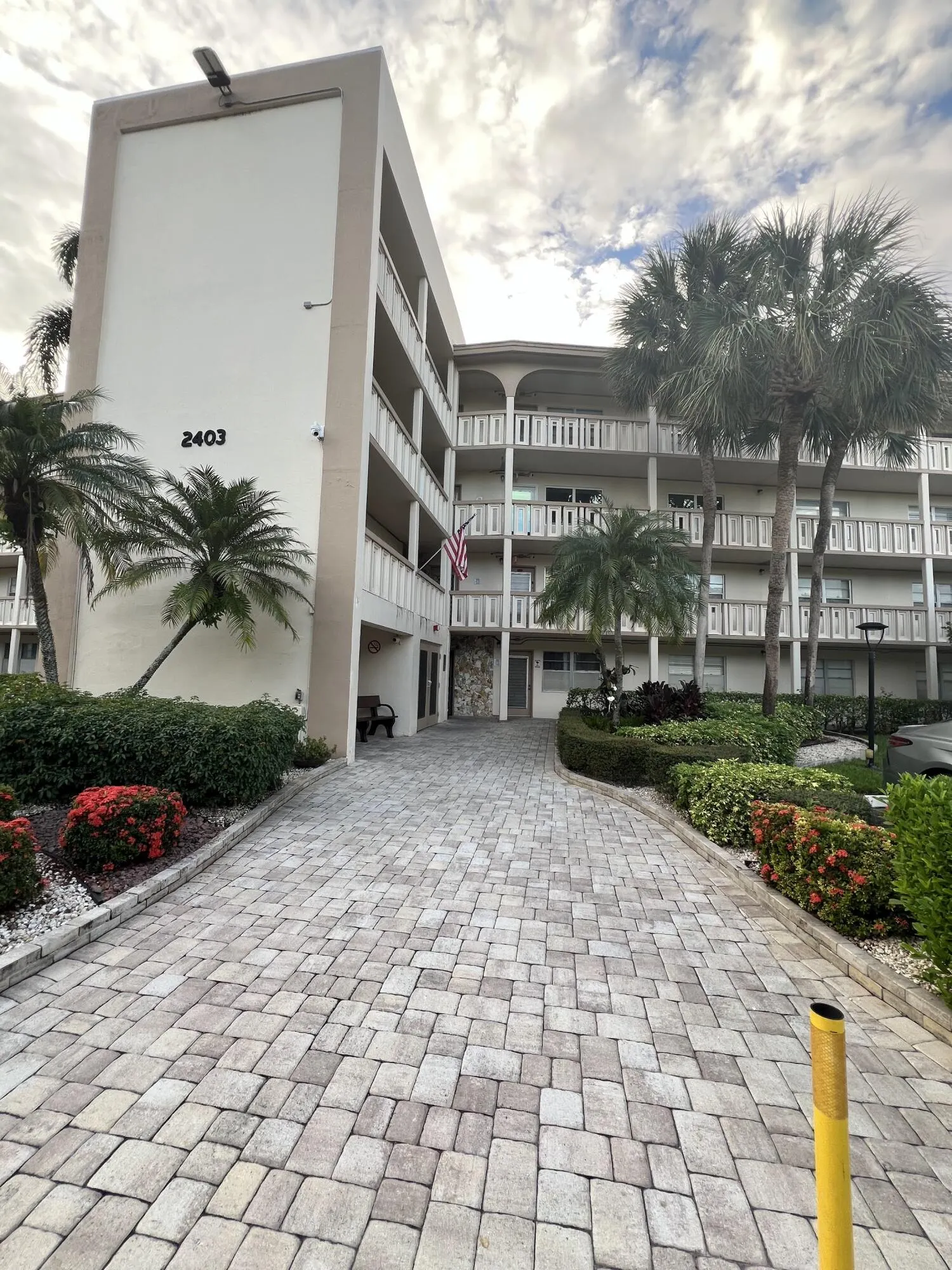 2403 Antigua Circle #J4