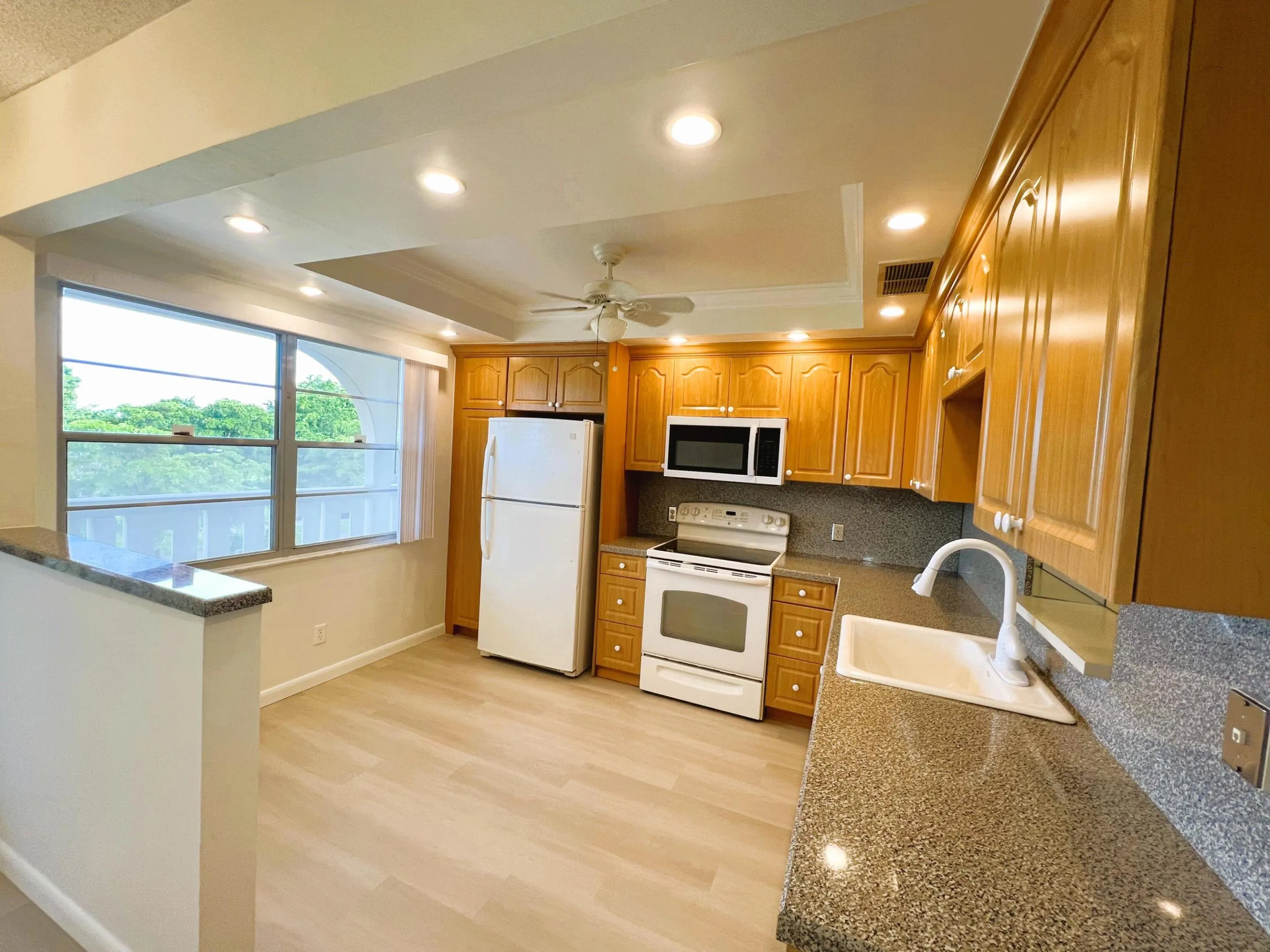 2403 Antigua Circle #J4