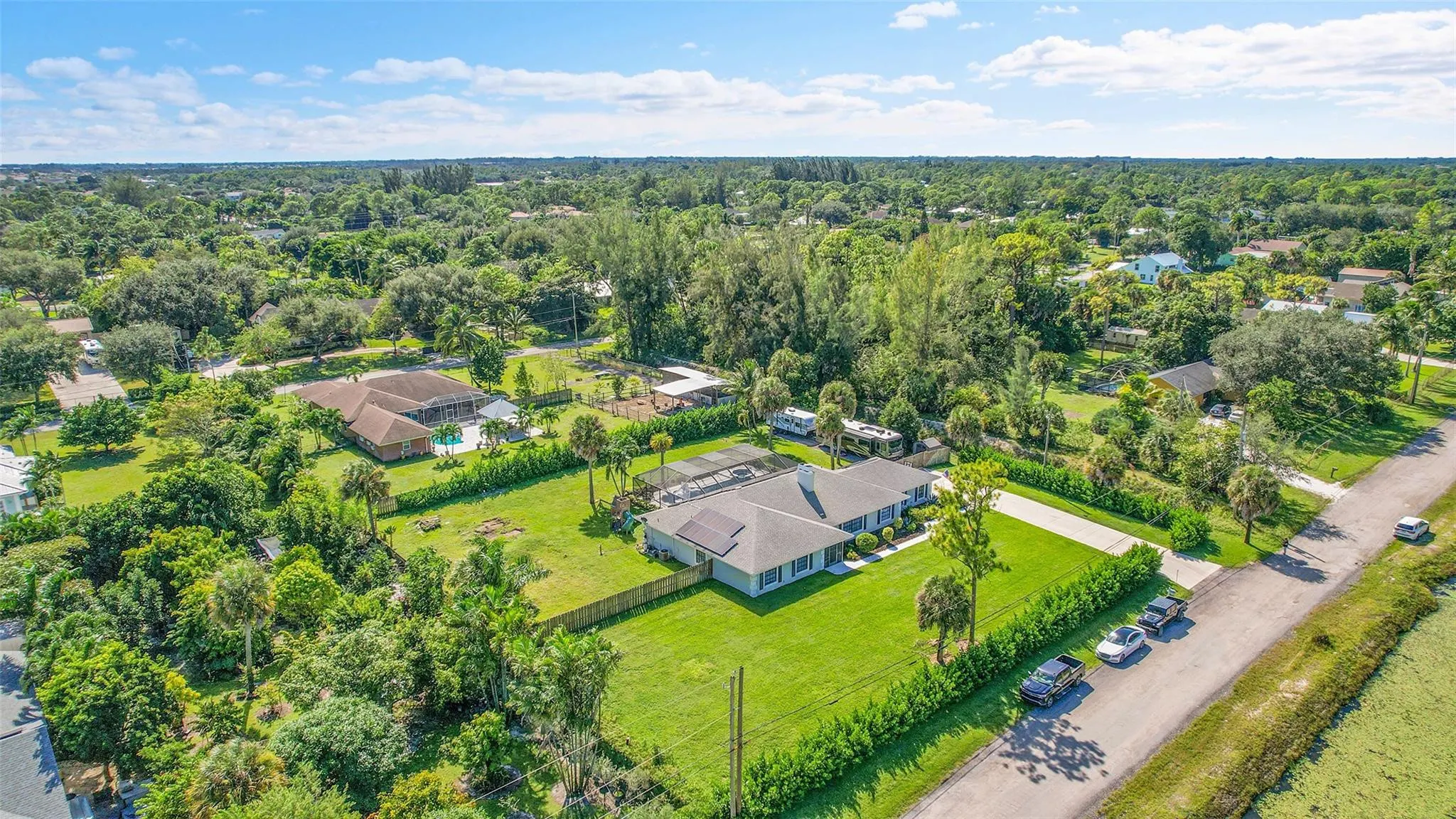 8606 ARROWHEAD Drive