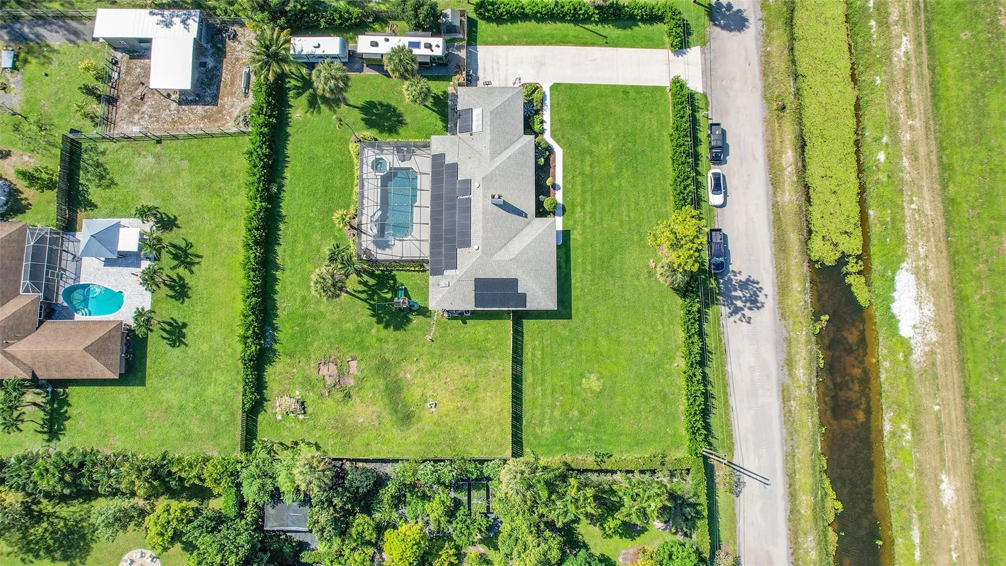 8606 ARROWHEAD Drive