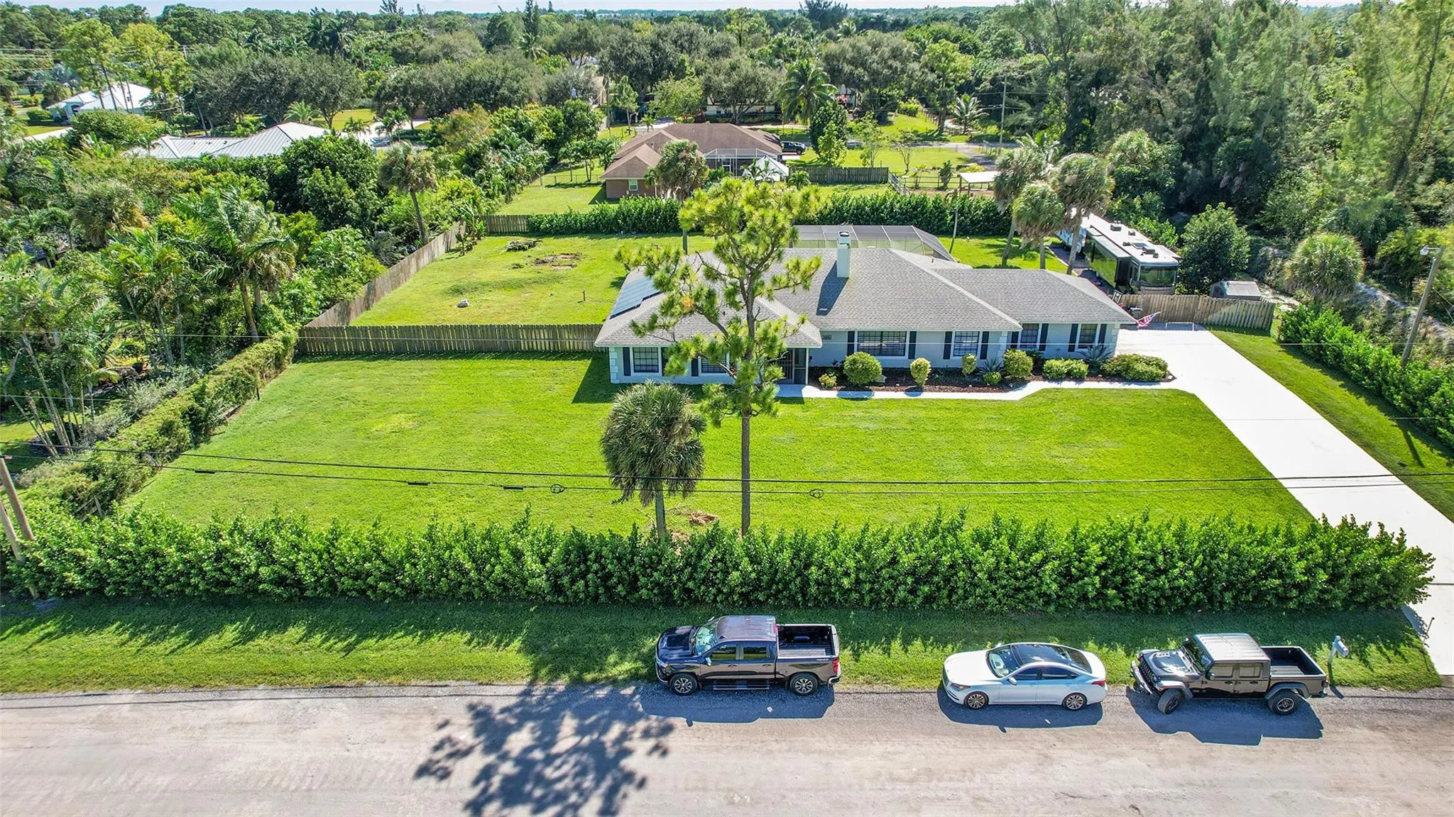 8606 ARROWHEAD Drive