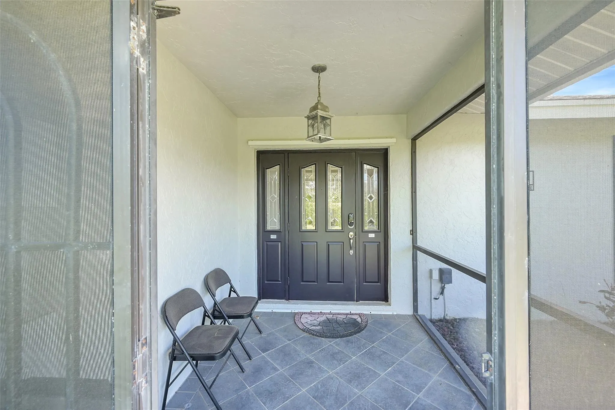8606 ARROWHEAD Drive