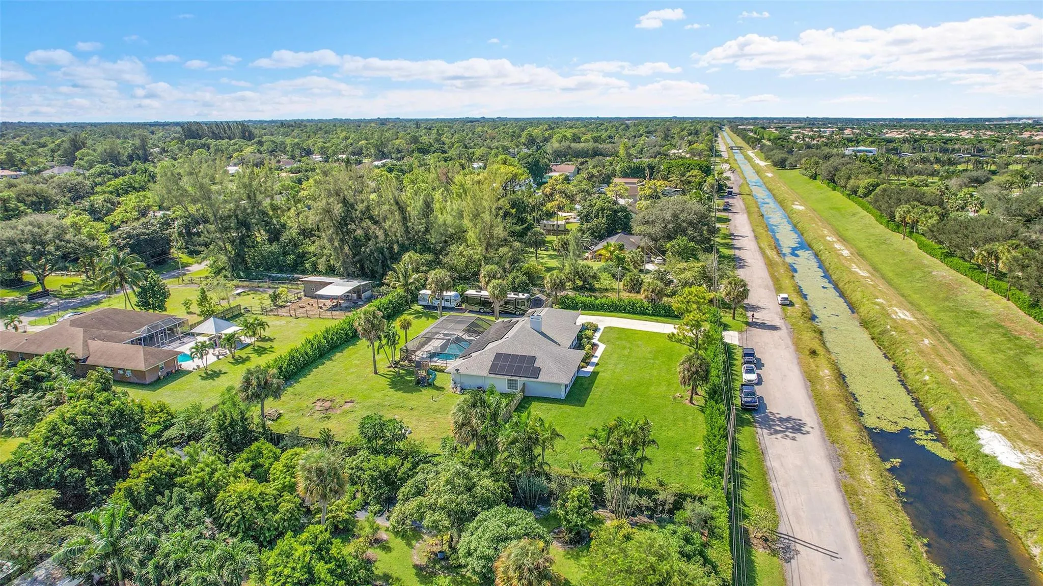 8606 ARROWHEAD Drive