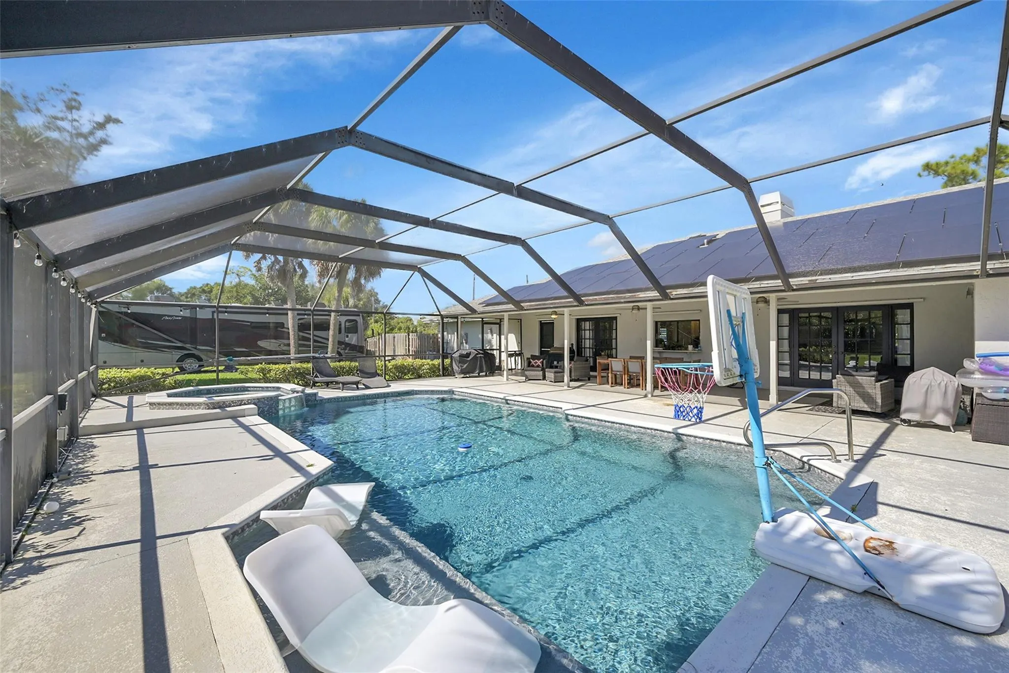 8606 ARROWHEAD Drive