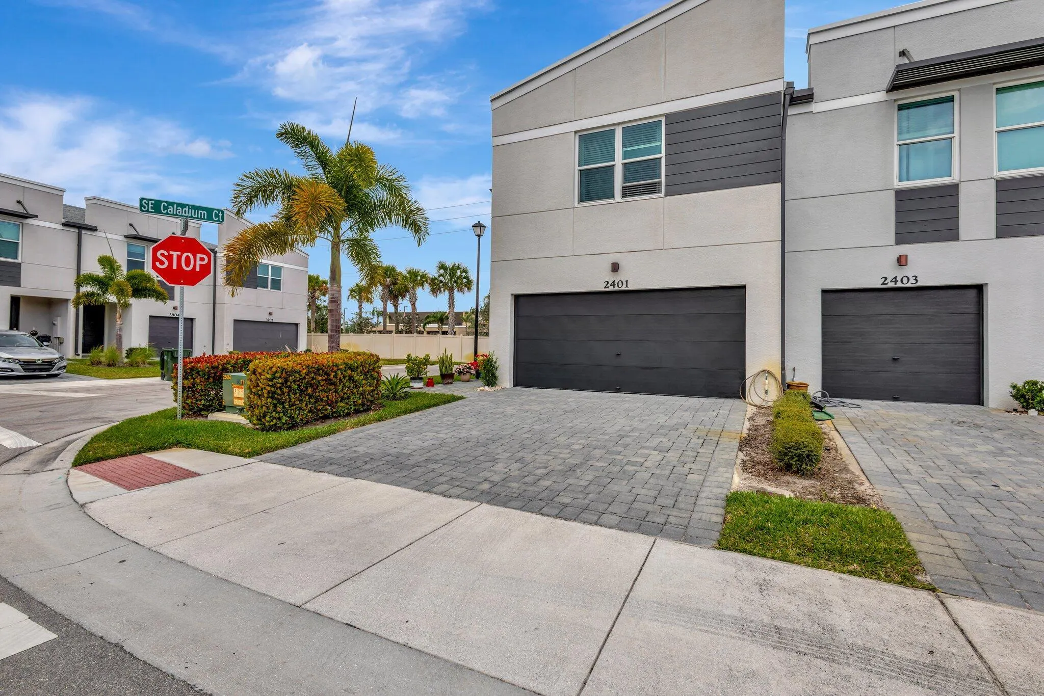 2401 SE Tarvest Way