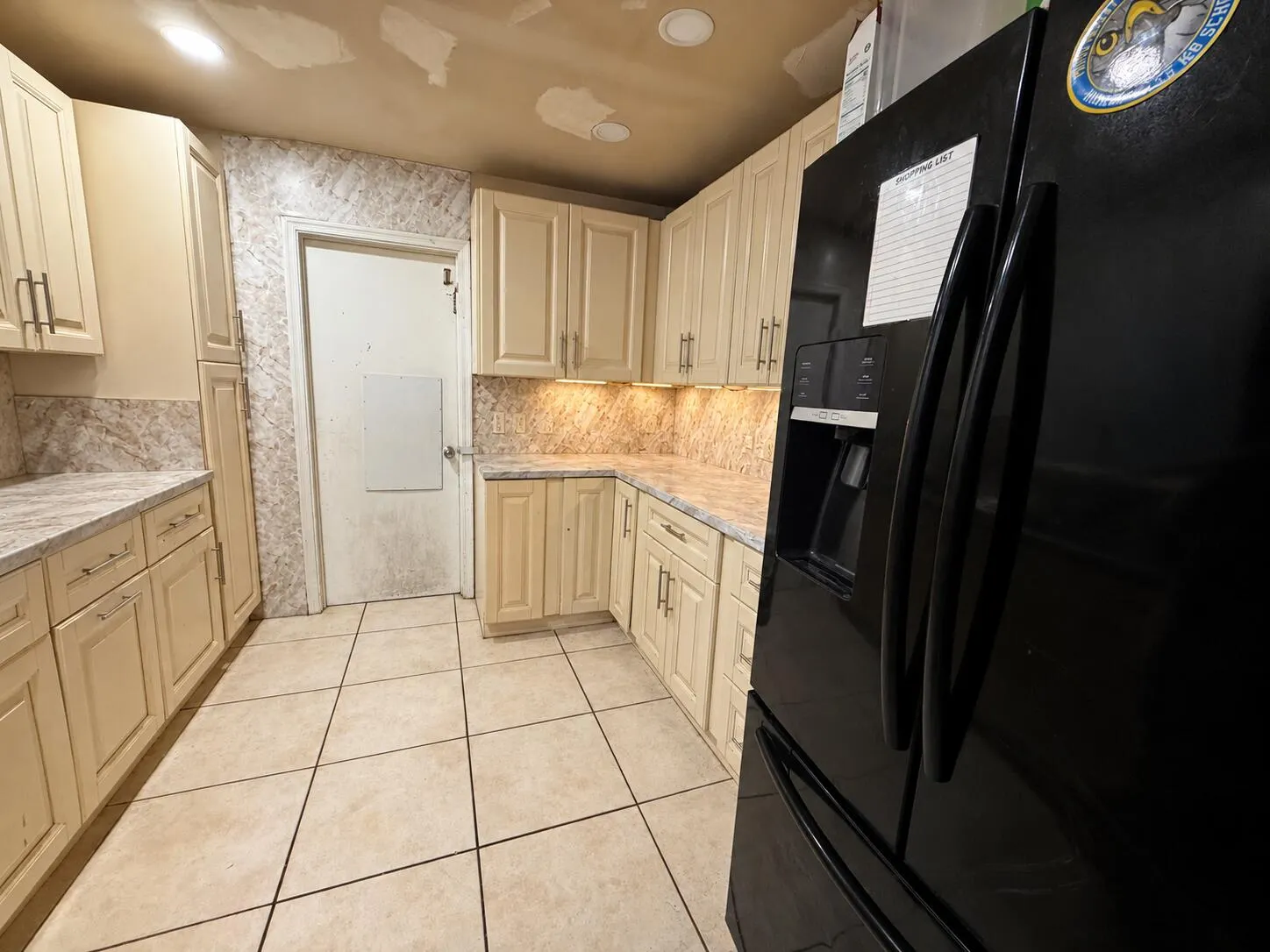 3464 ARTESIAN Drive