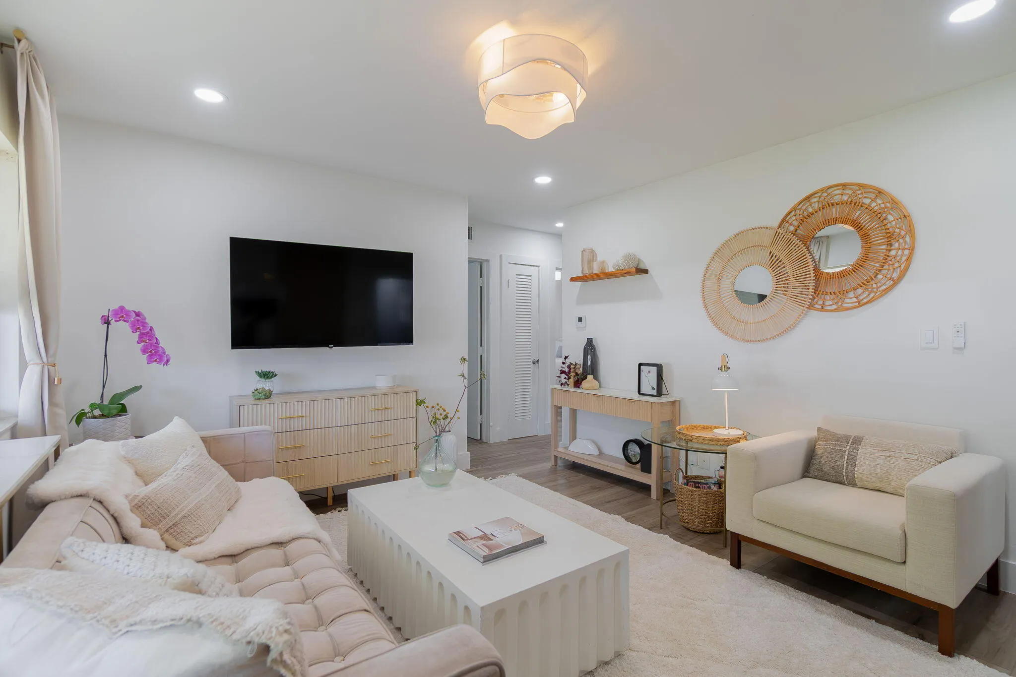 246 NE 14th Street