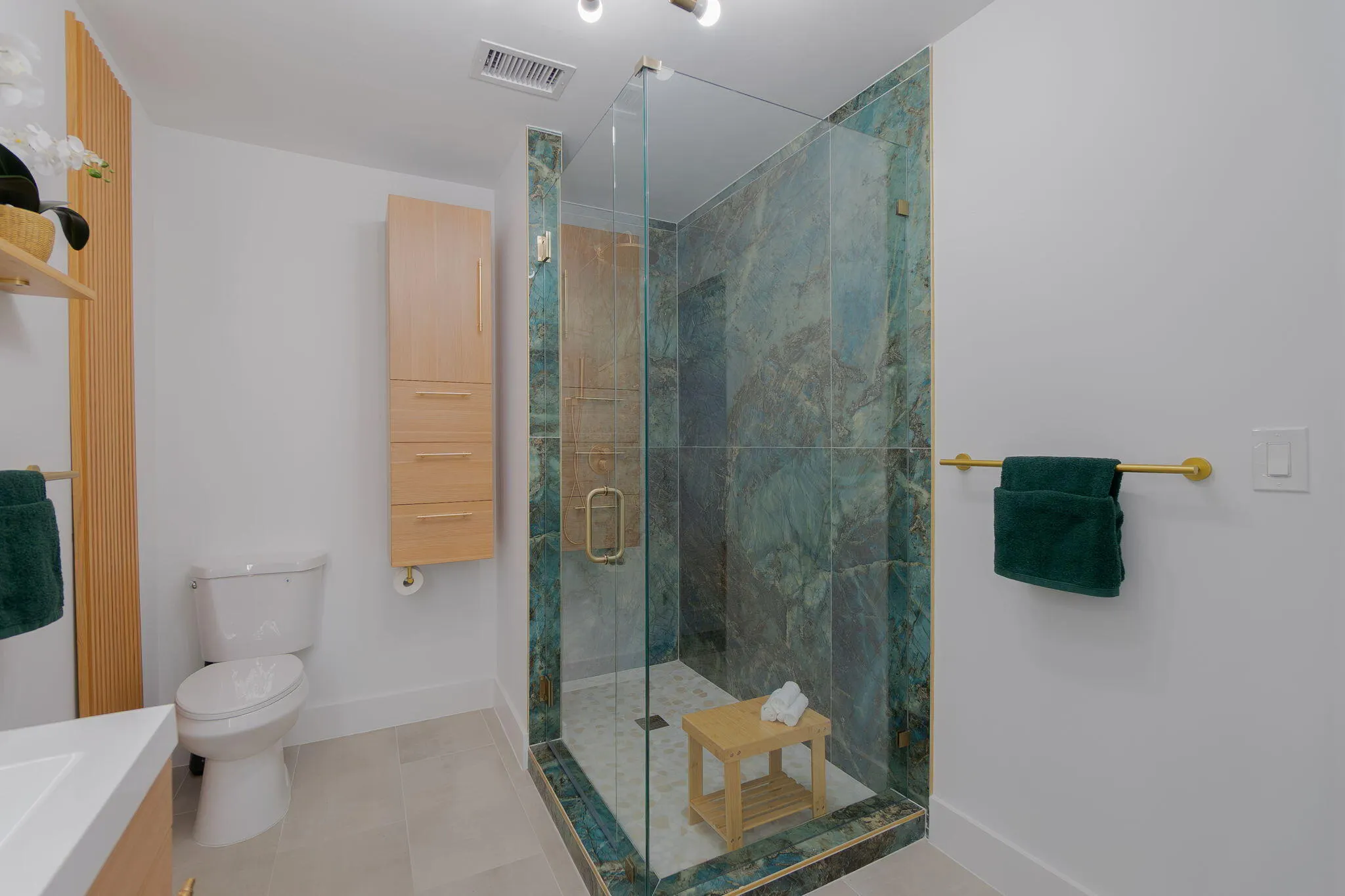 246 NE 14th Street