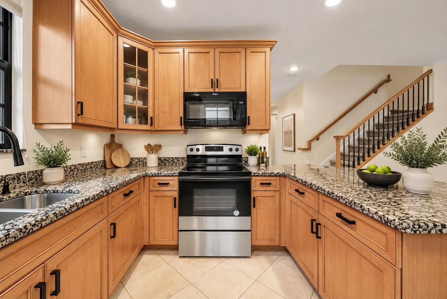 247 W Chrystie Circle