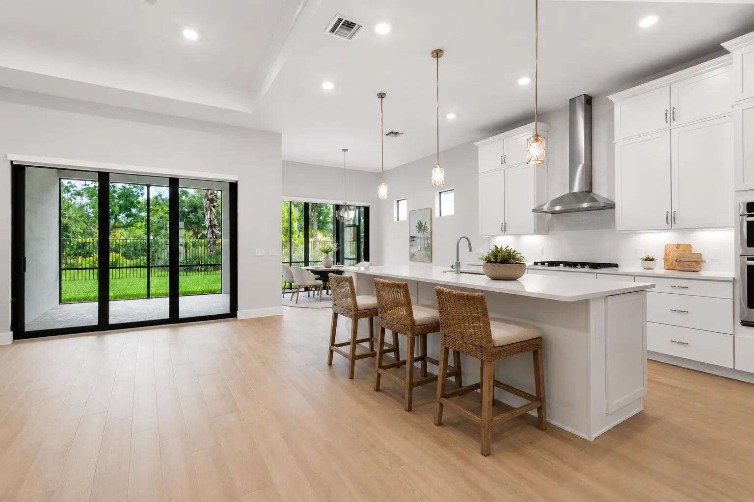 9195 Cape Honey Bee Lane