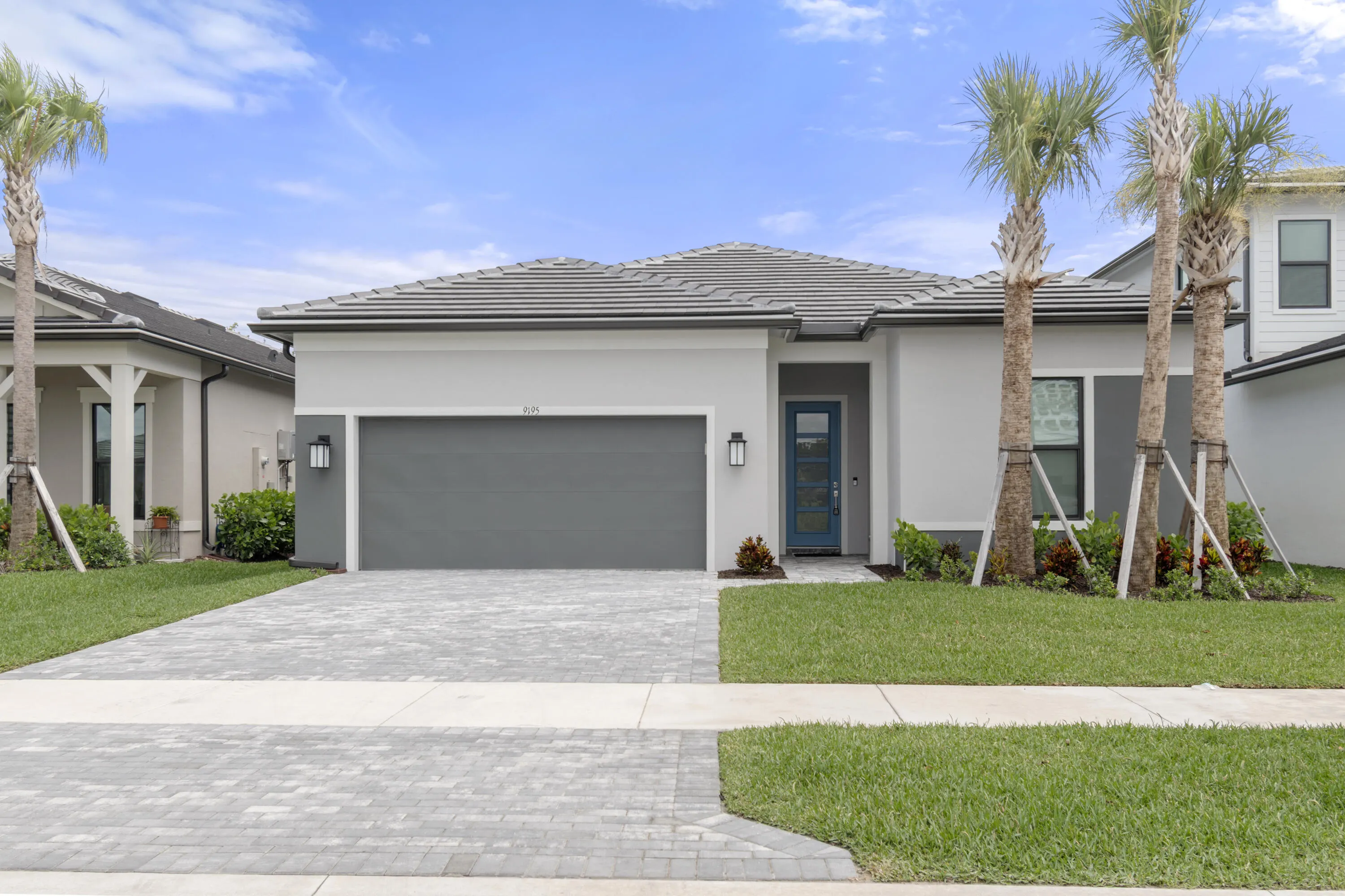 9195 Cape Honey Bee Lane