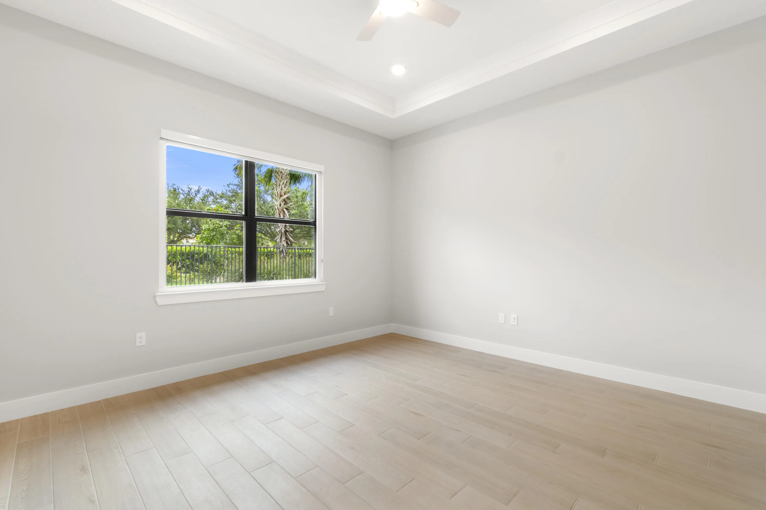 9195 Cape Honey Bee Lane