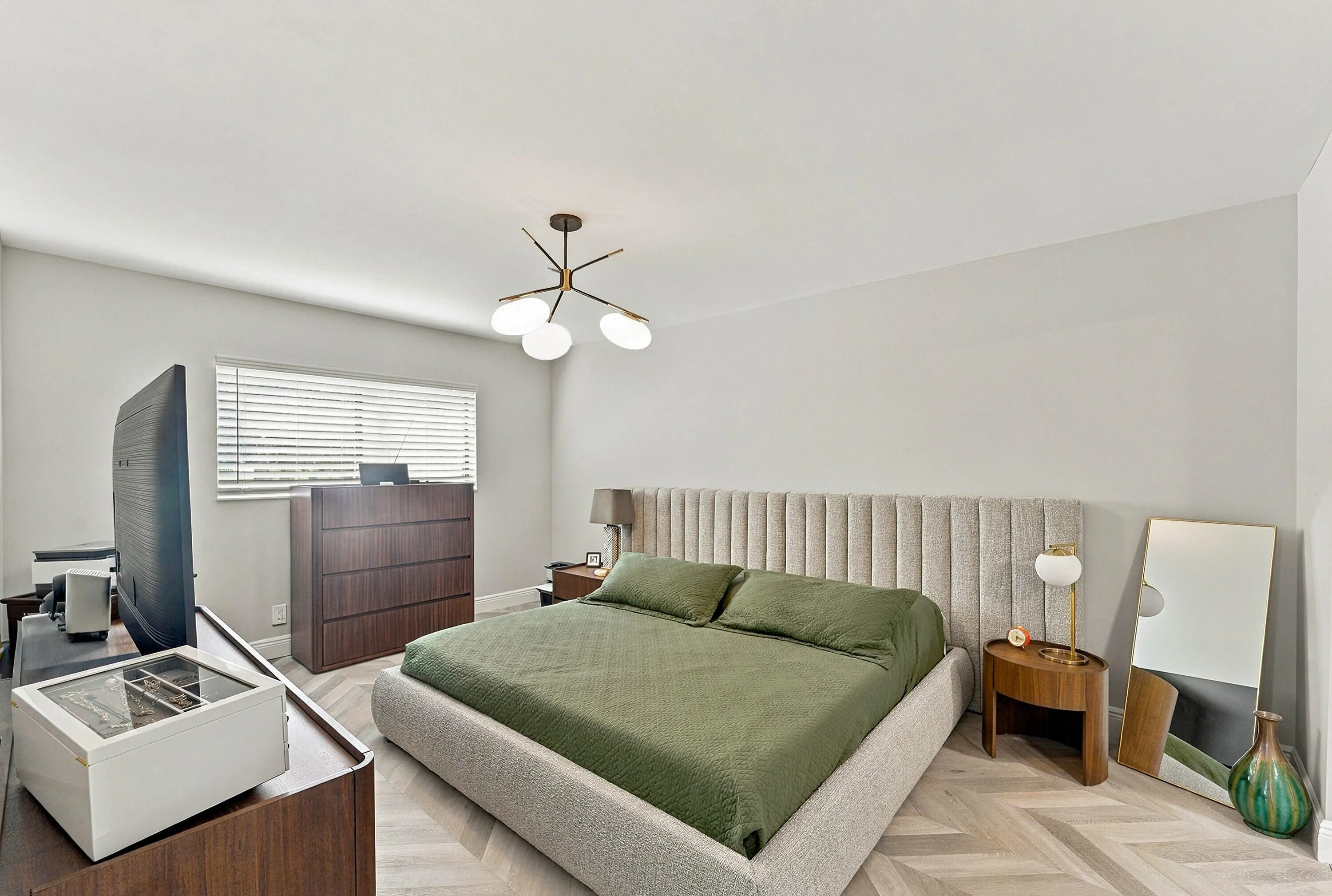 15075 Witney Road #101