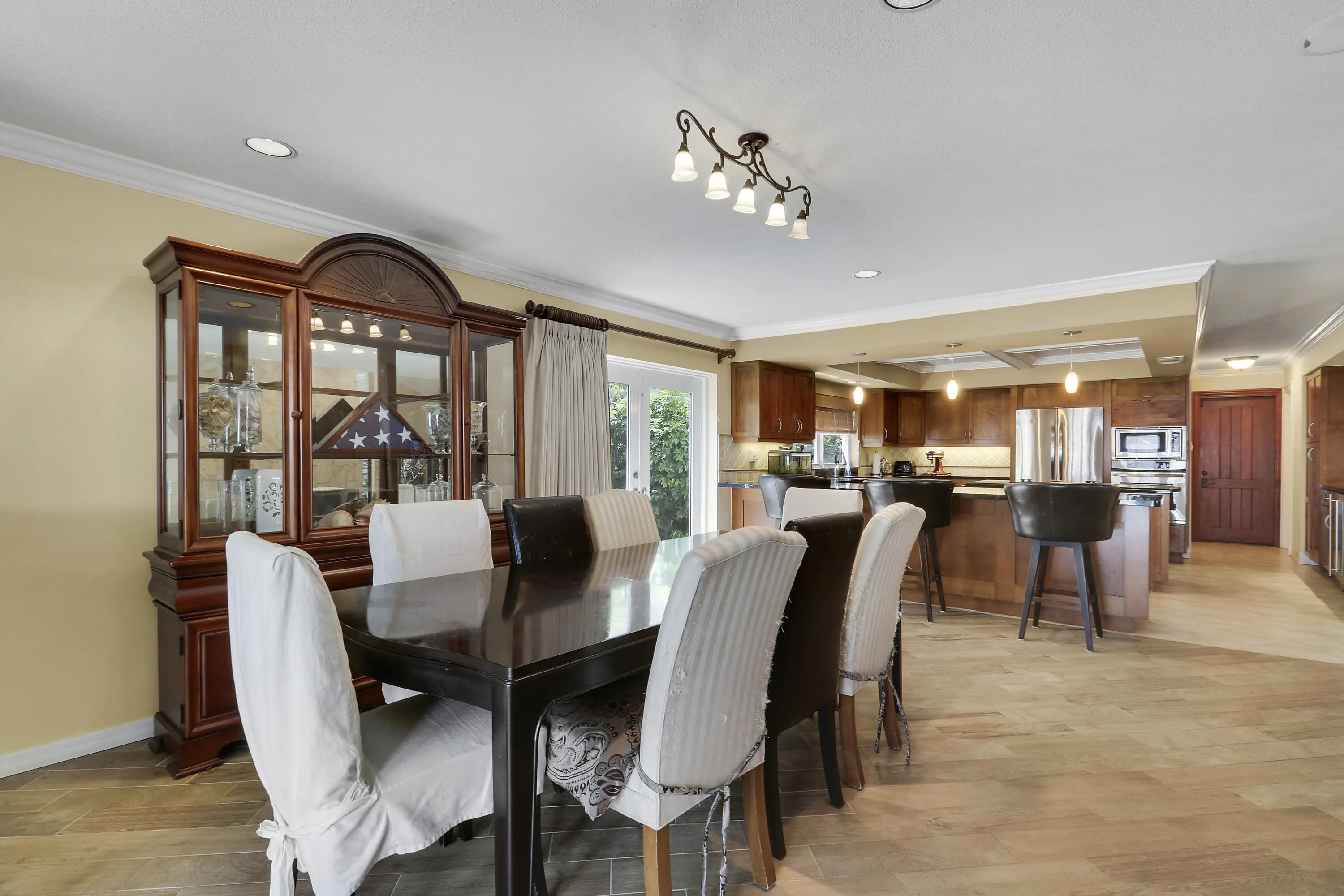 6514 Timber Lane