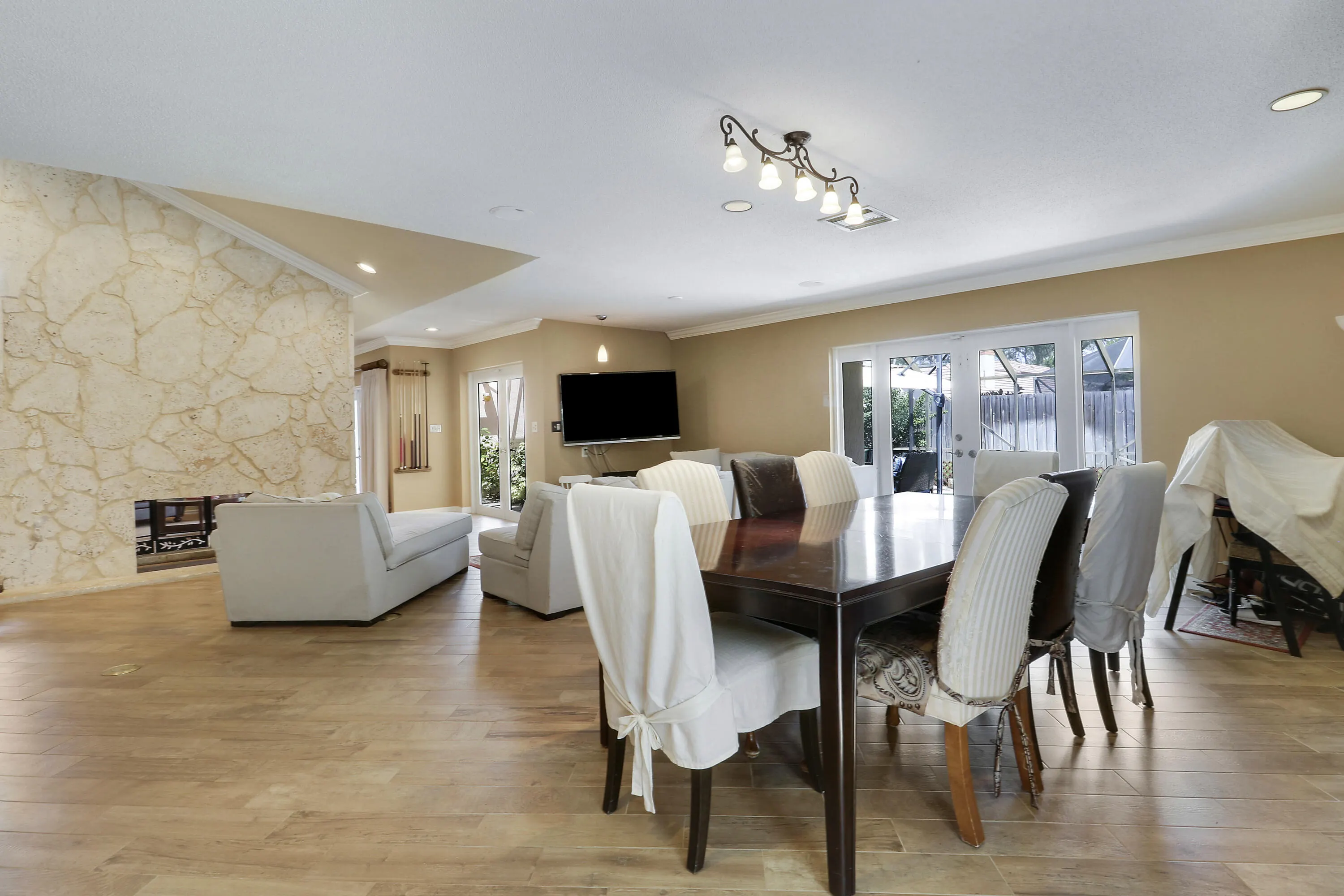 6514 Timber Lane