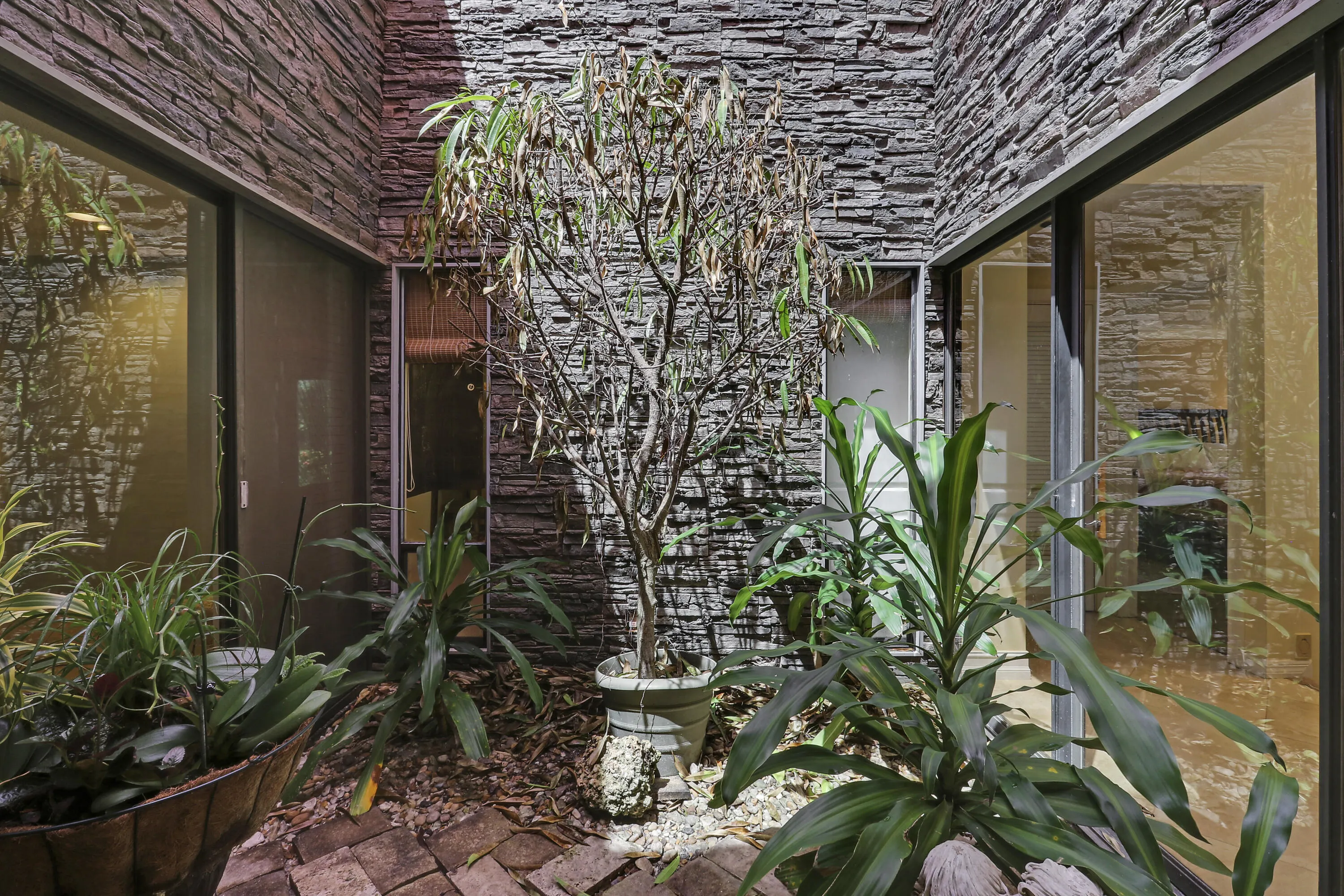 6514 Timber Lane
