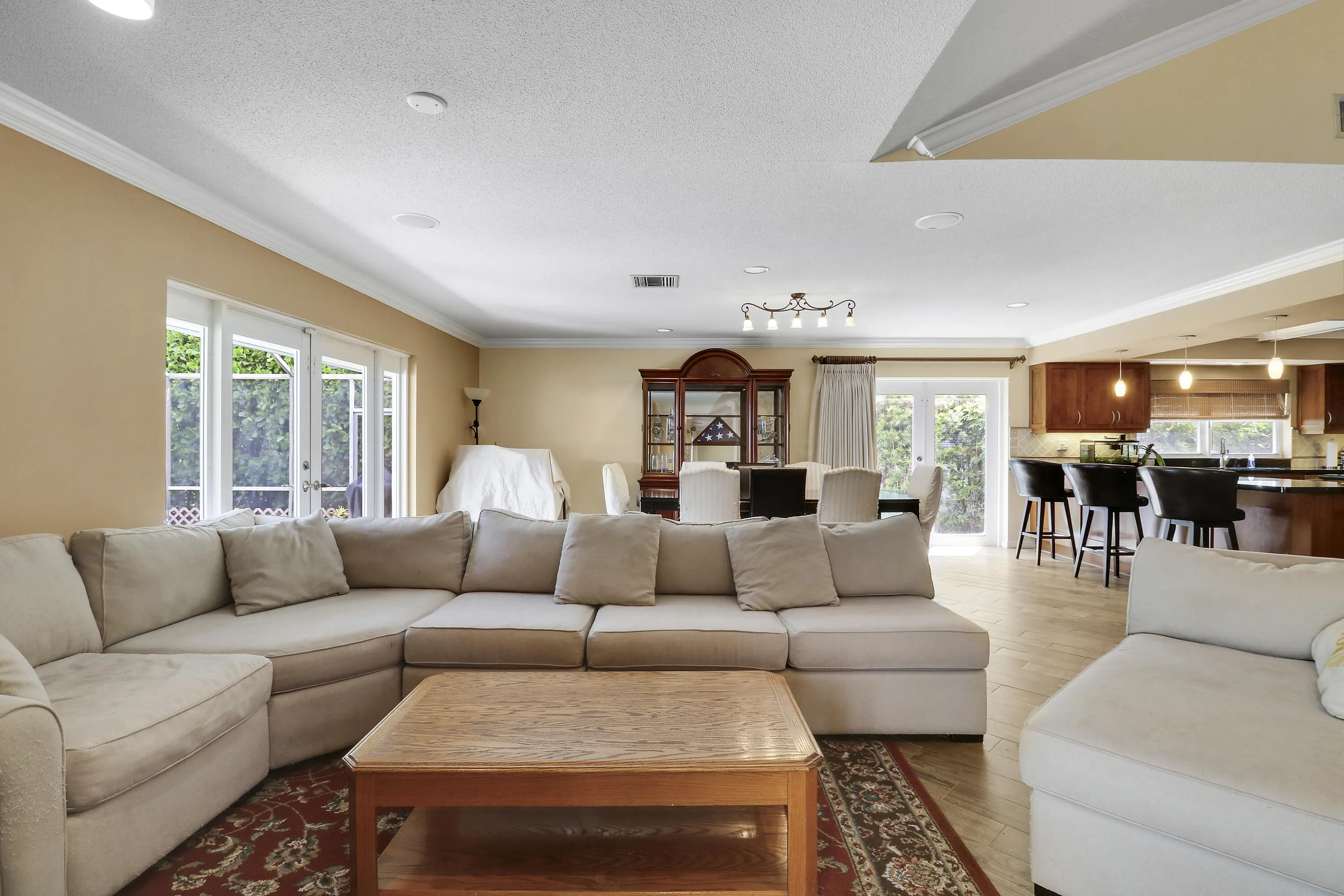 6514 Timber Lane