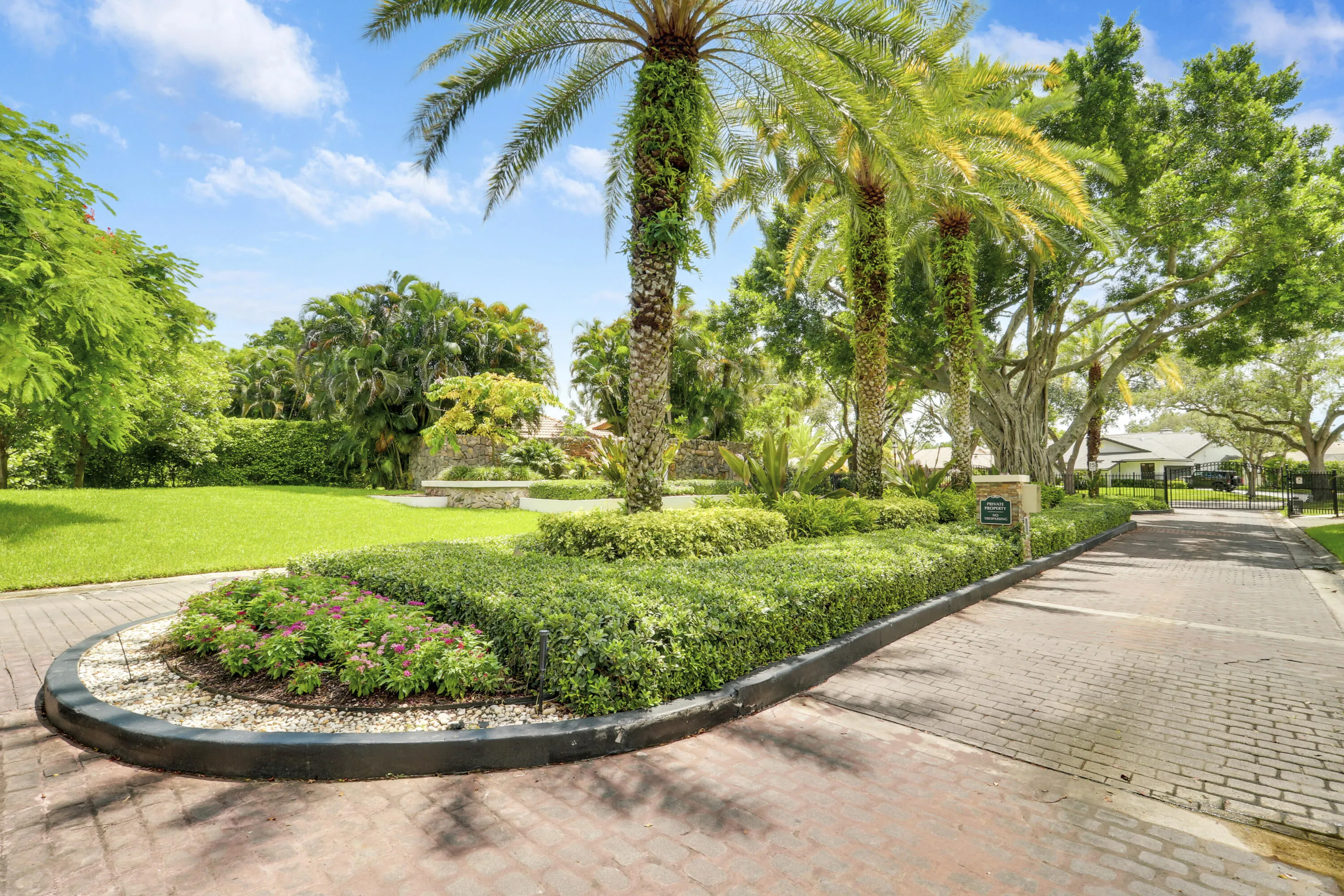 6514 Timber Lane