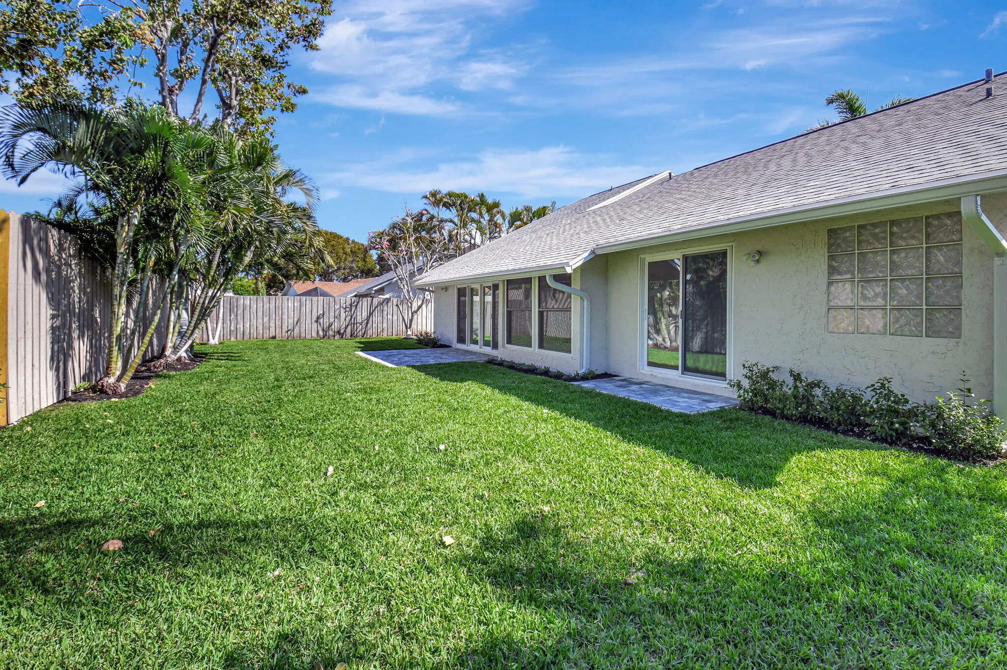 2918 Cormorant Road