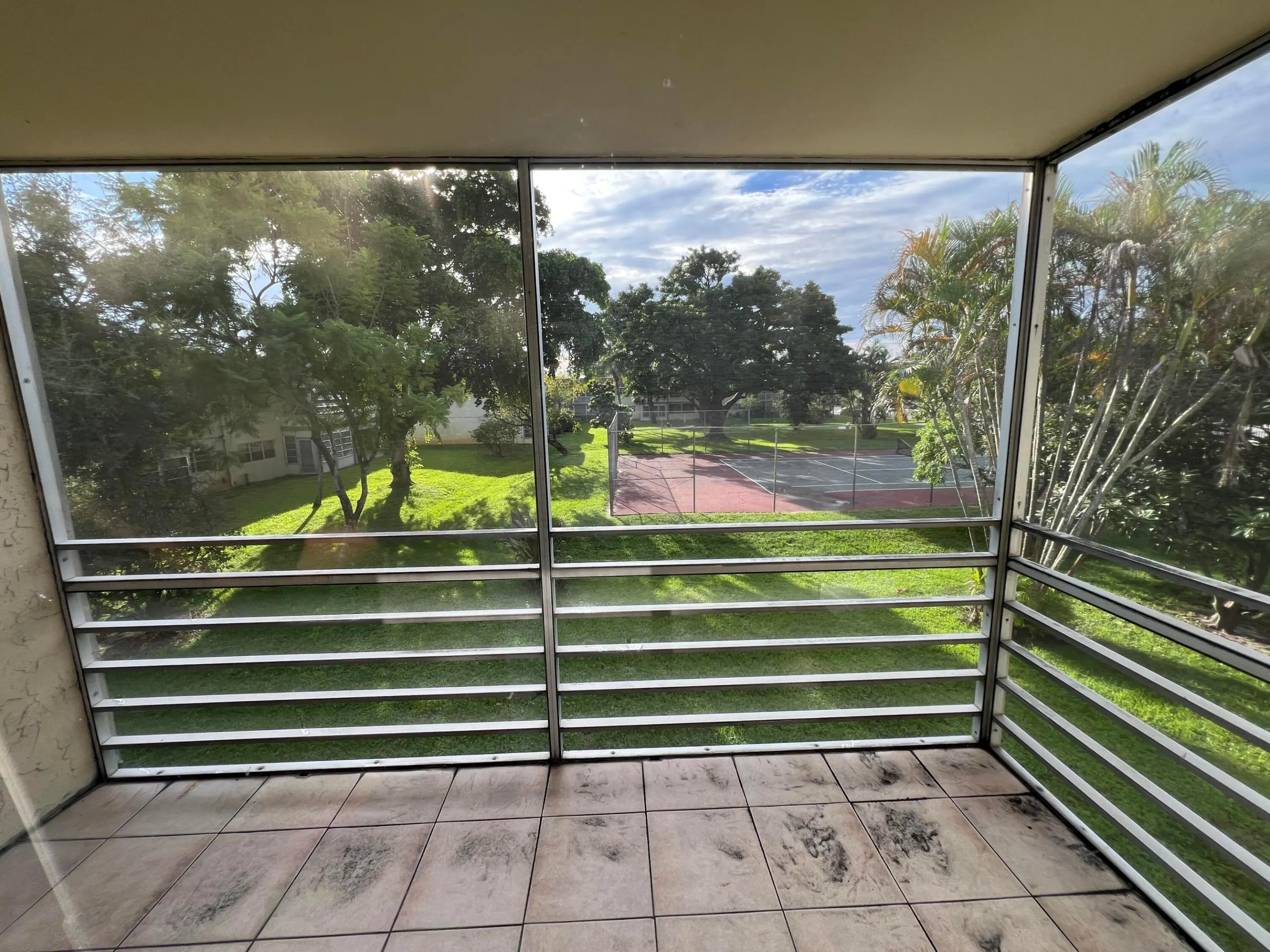 601 S STATE ROAD 7 #2H