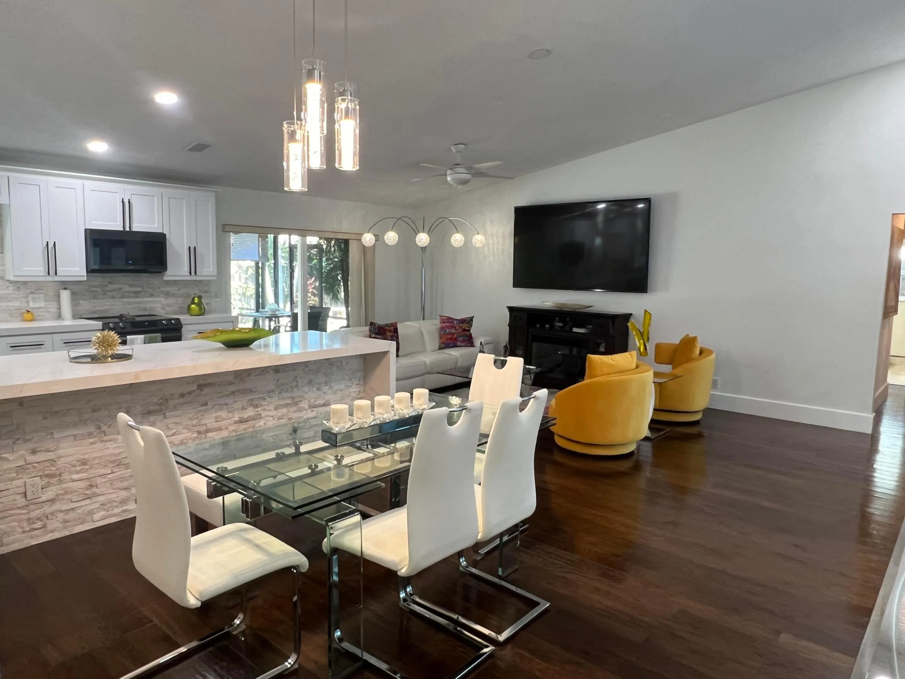 1279 Kinglet Terrace