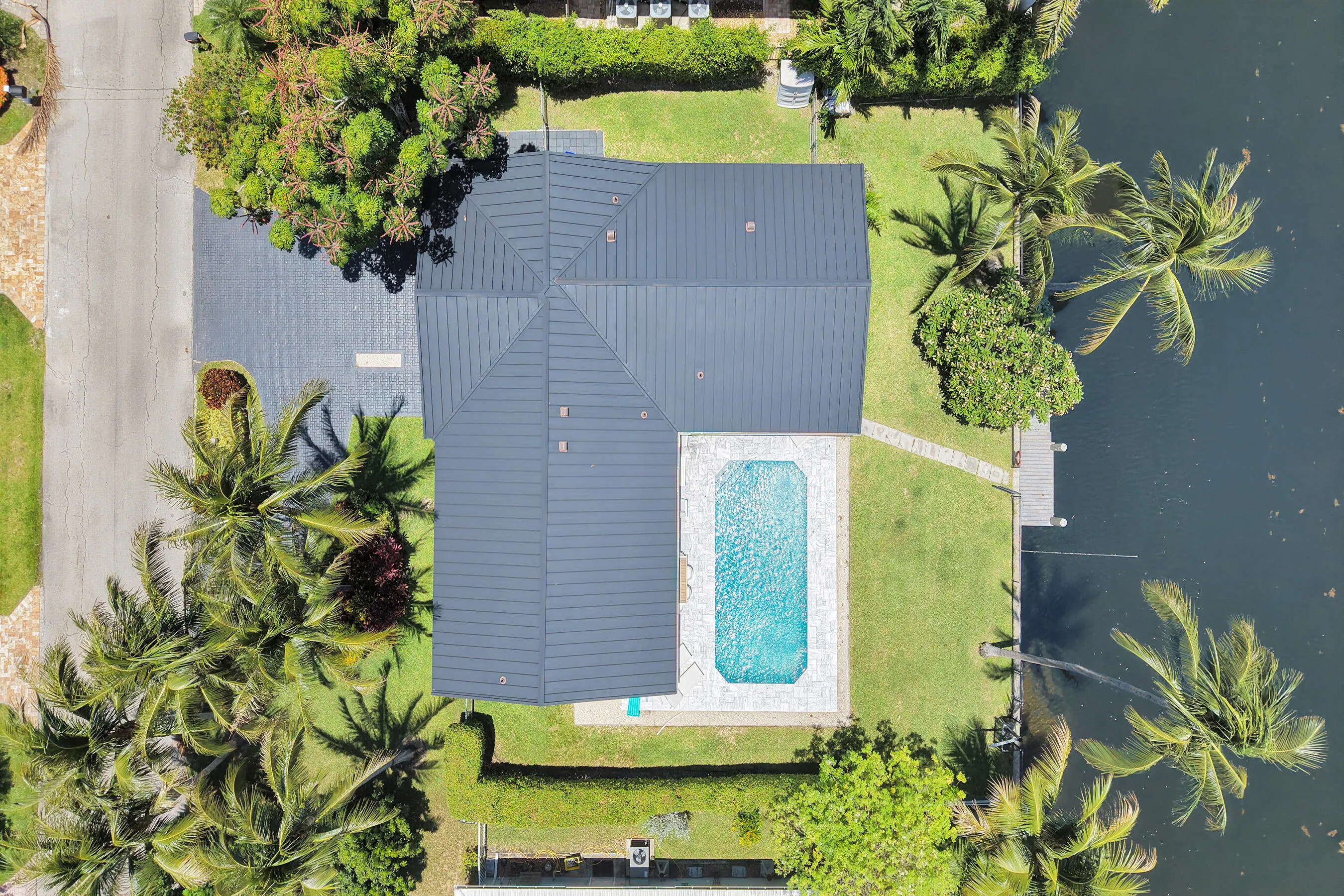 933 Banyan Drive