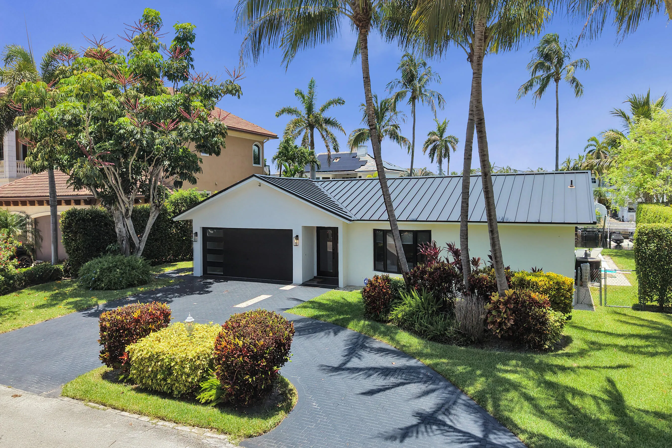 933 Banyan Drive