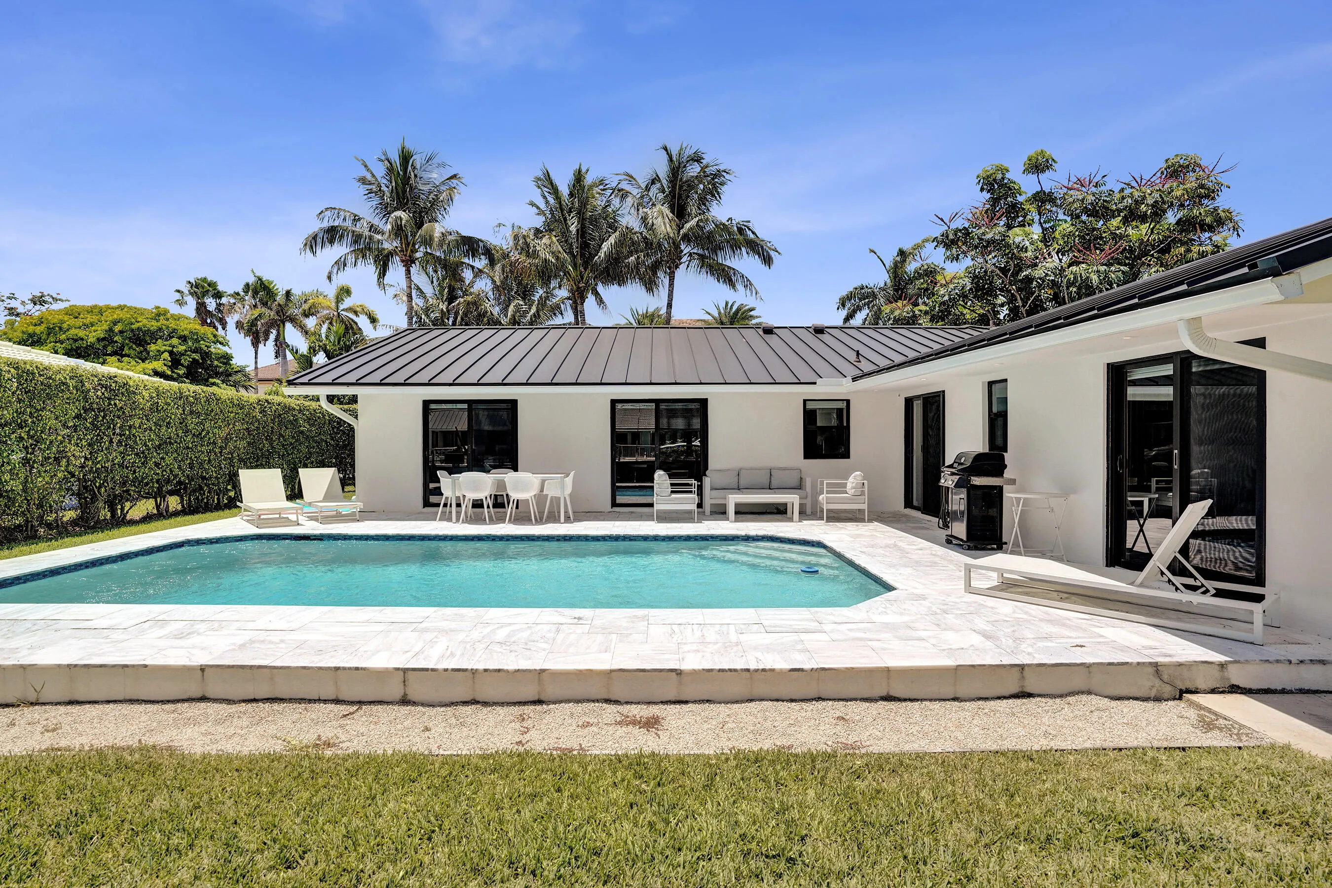 933 Banyan Drive
