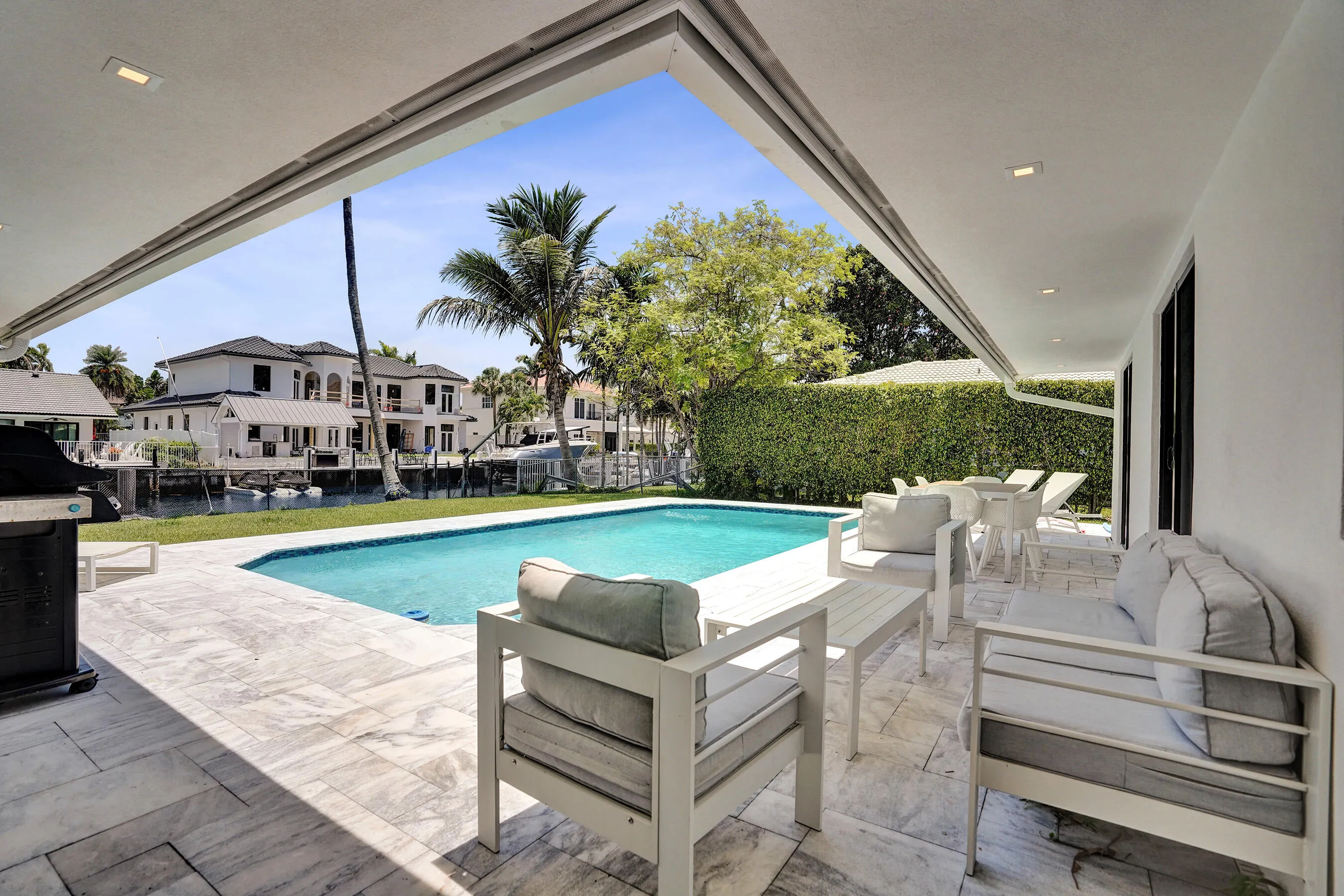 933 Banyan Drive