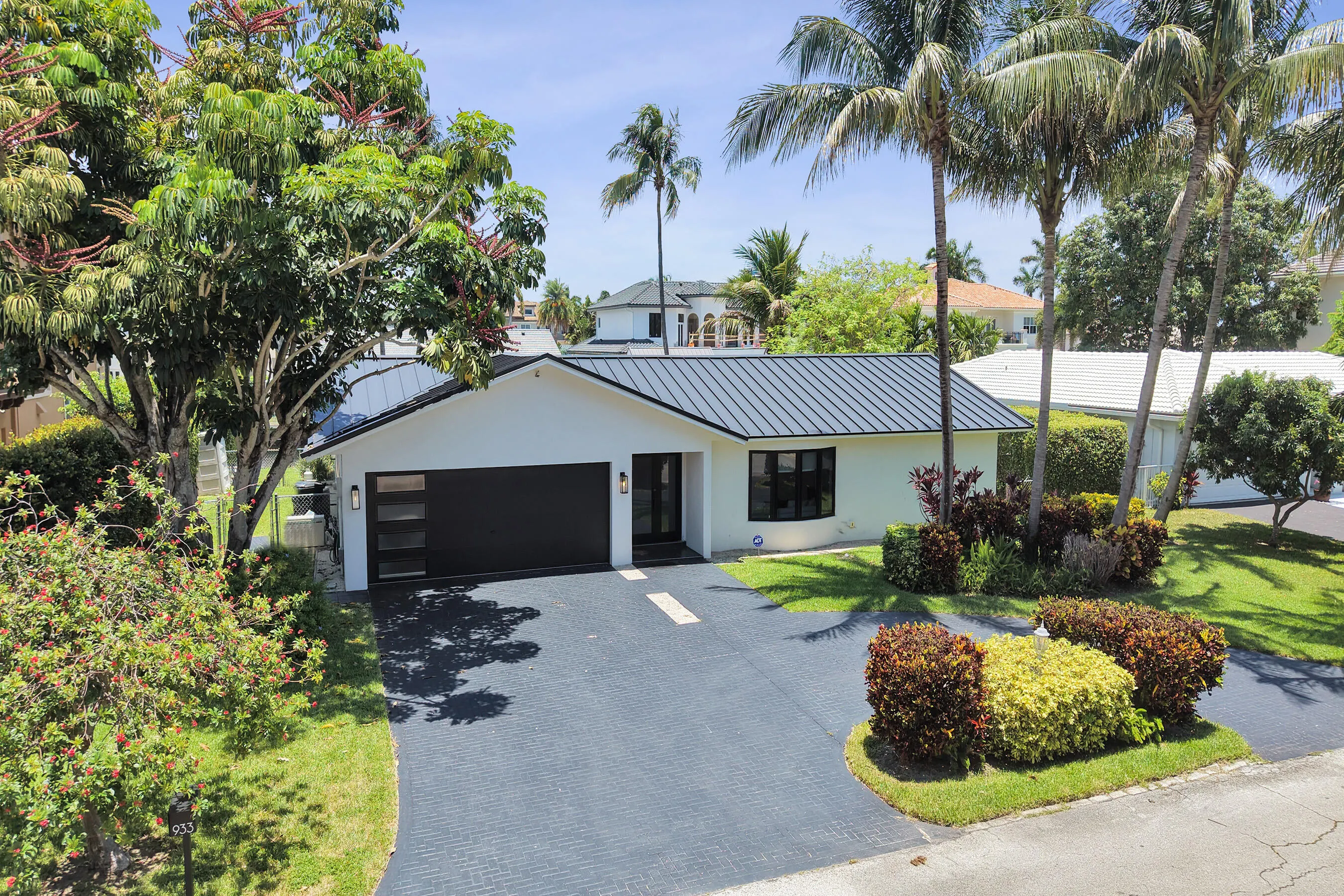 933 Banyan Drive
