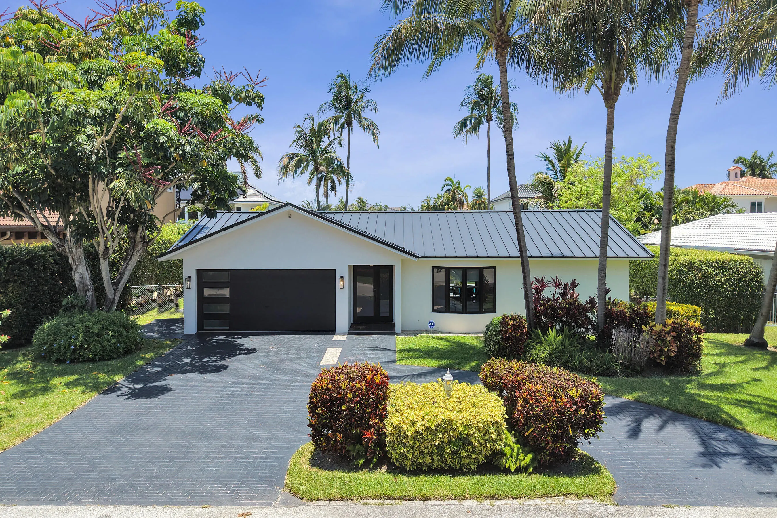 933 Banyan Drive