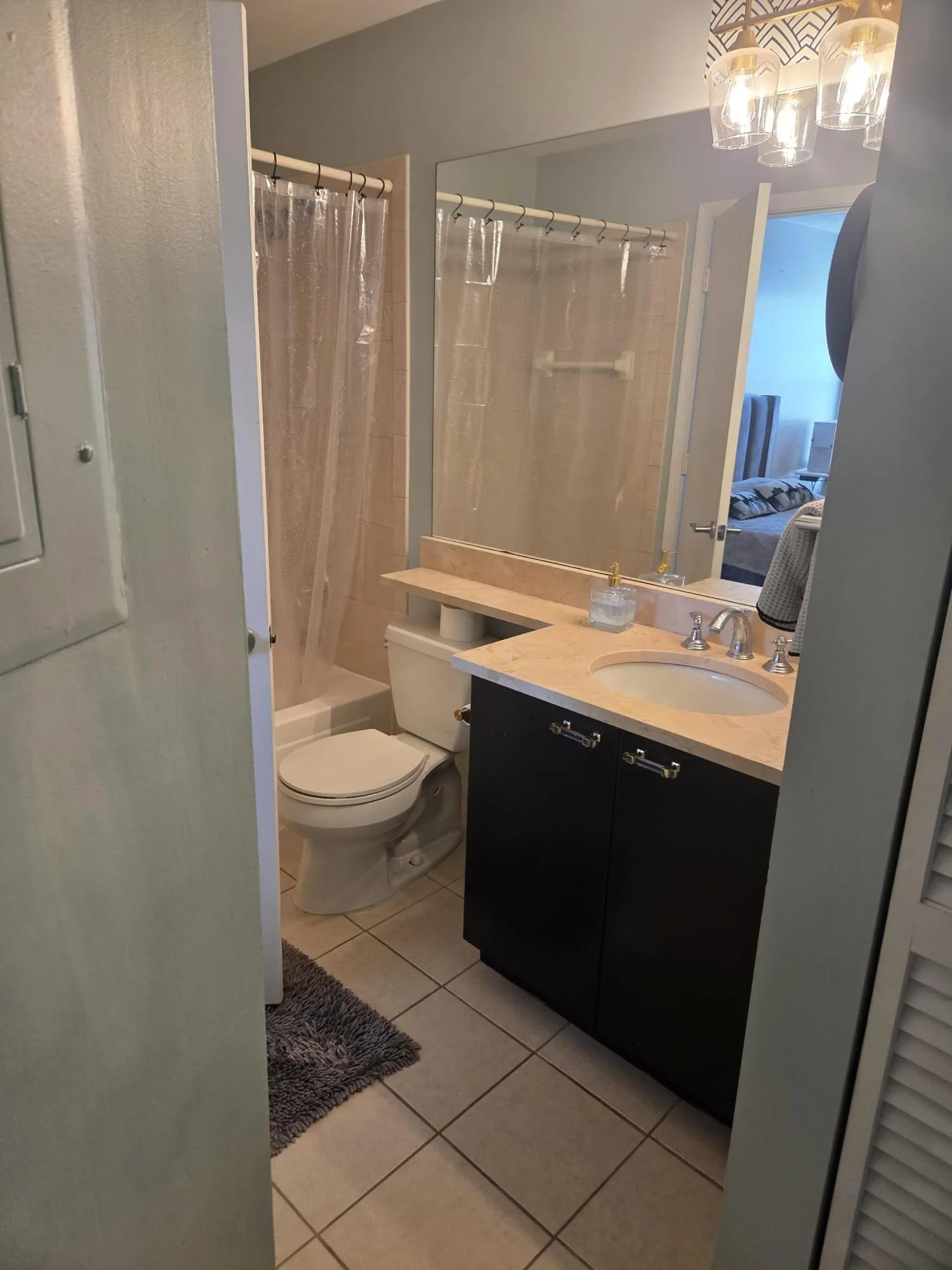 1205 CRYSTAL Way #D