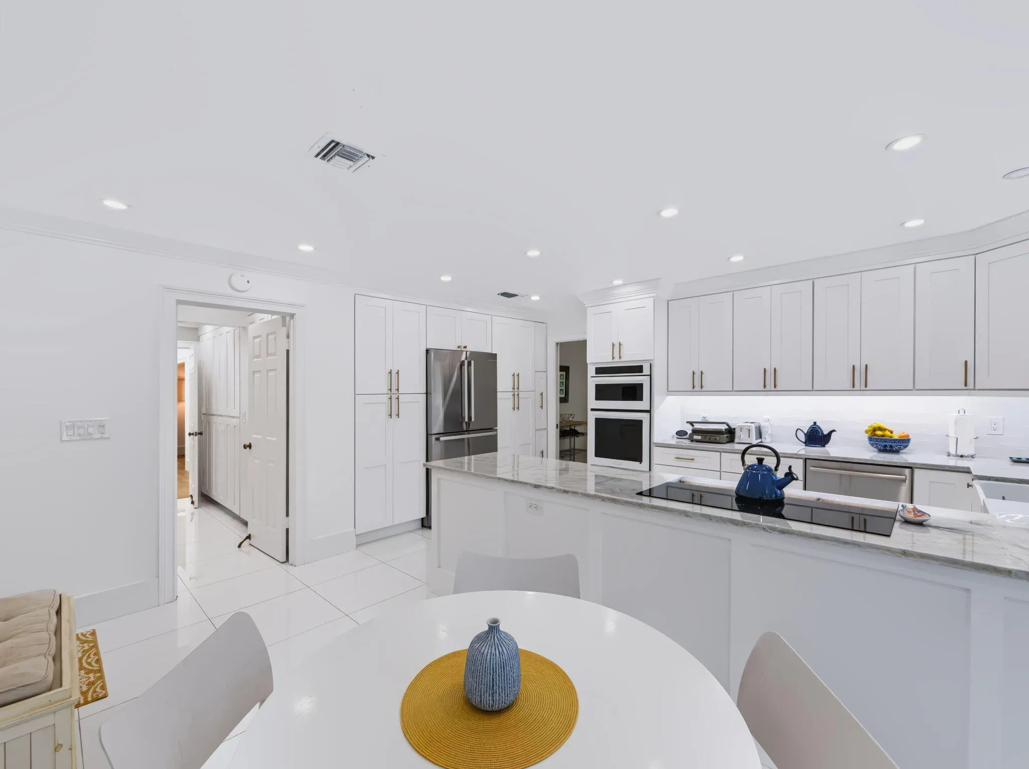 14 RIVERVIEW Drive
