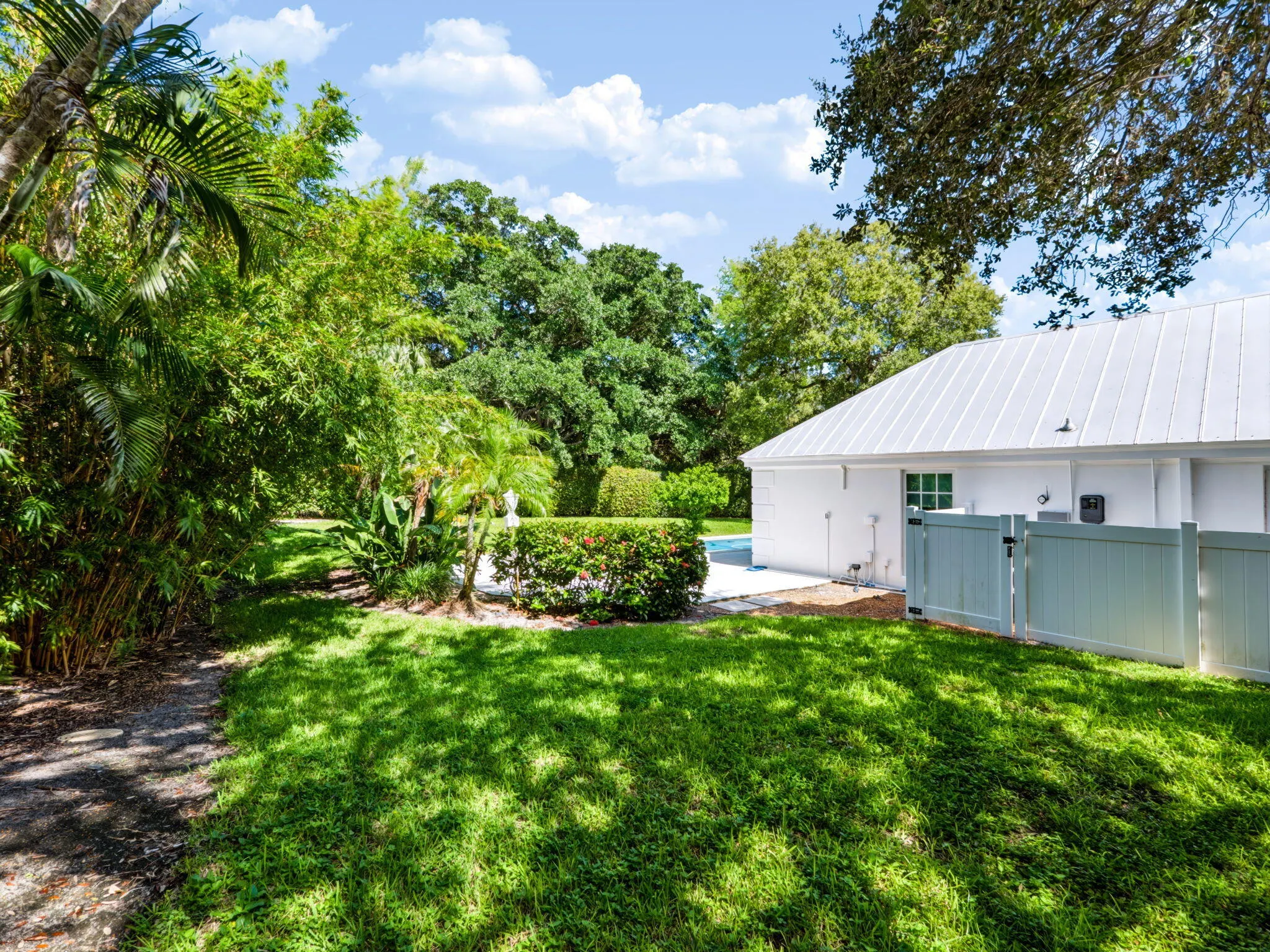 14 RIVERVIEW Drive