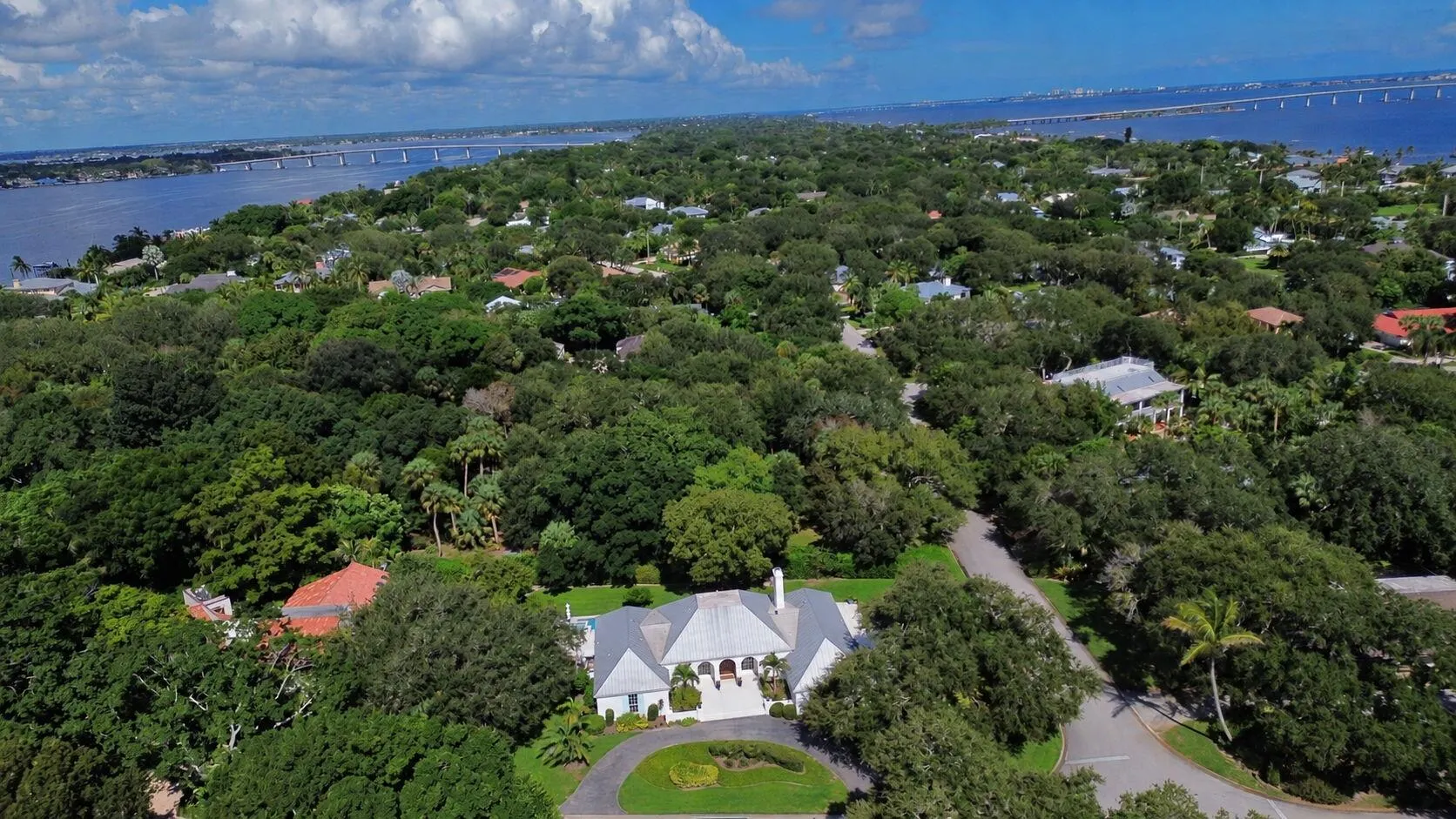 14 RIVERVIEW Drive